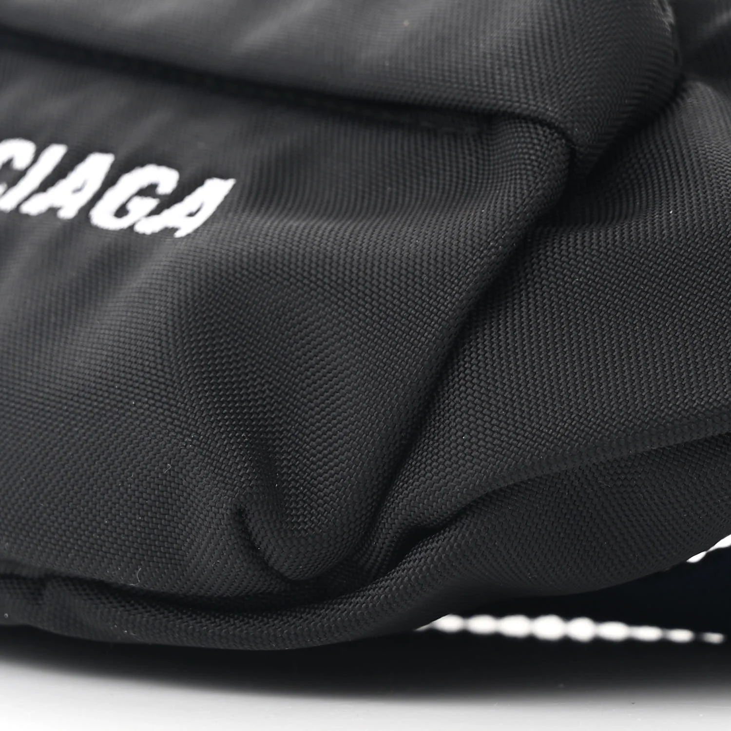 Sport Nylon Logo Embroidered Wheel Belt Bag Black White