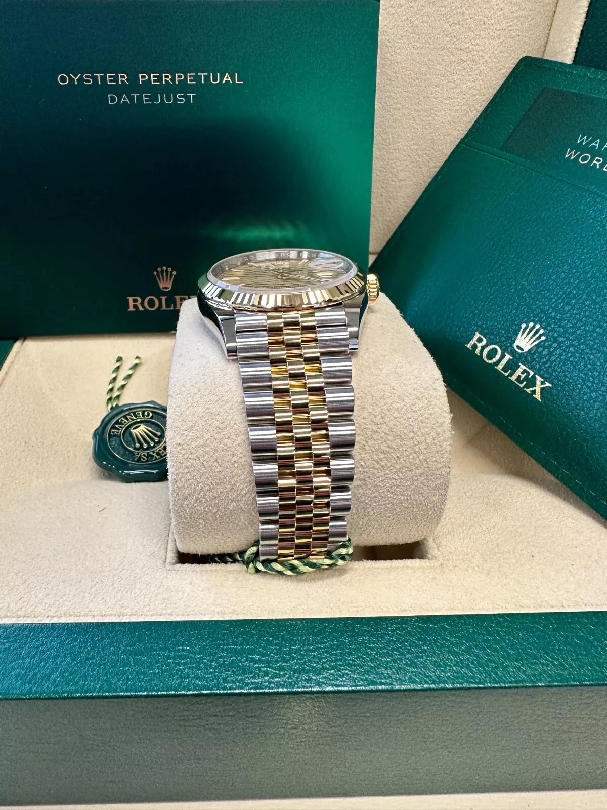 [Super Clone]RLX  Datejust 36mm 126233-0039 Champagne Fluted Motif Index Dial Jubilee Bracelet