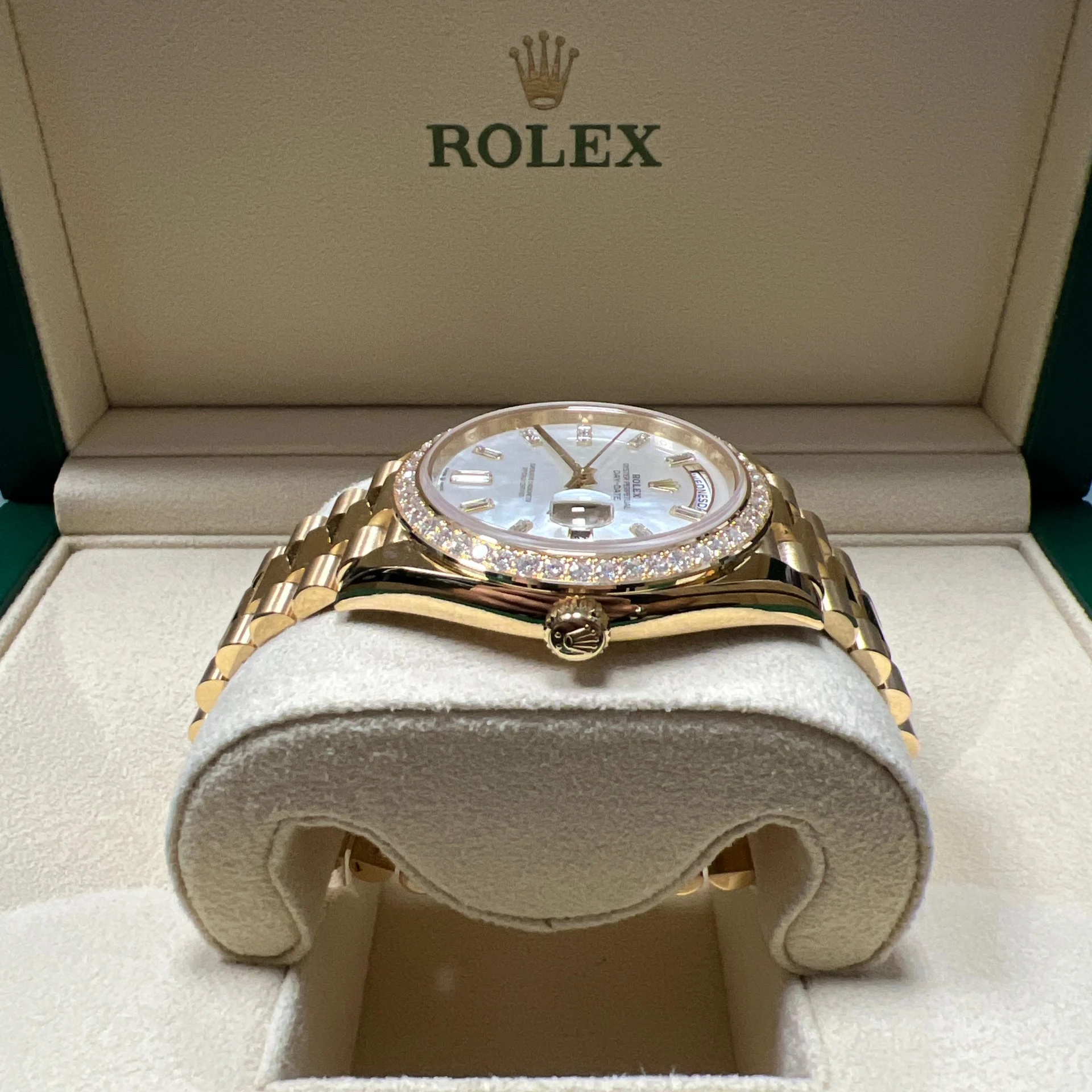 [Super Clone]RLX Day-Date 40mm White Mother-of-Pearl Dial President Watch 228348RBR-0046