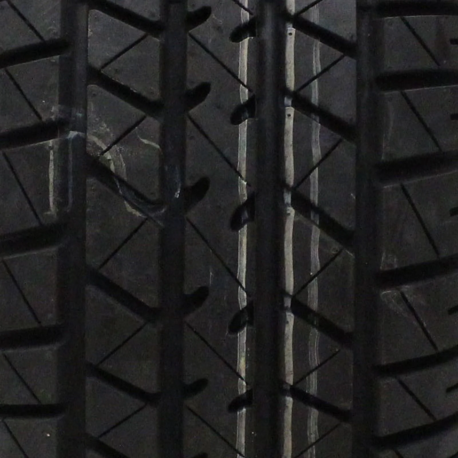 Mastercraft Avenger G/T All-Season 225/70R14 98T Passenger Tire