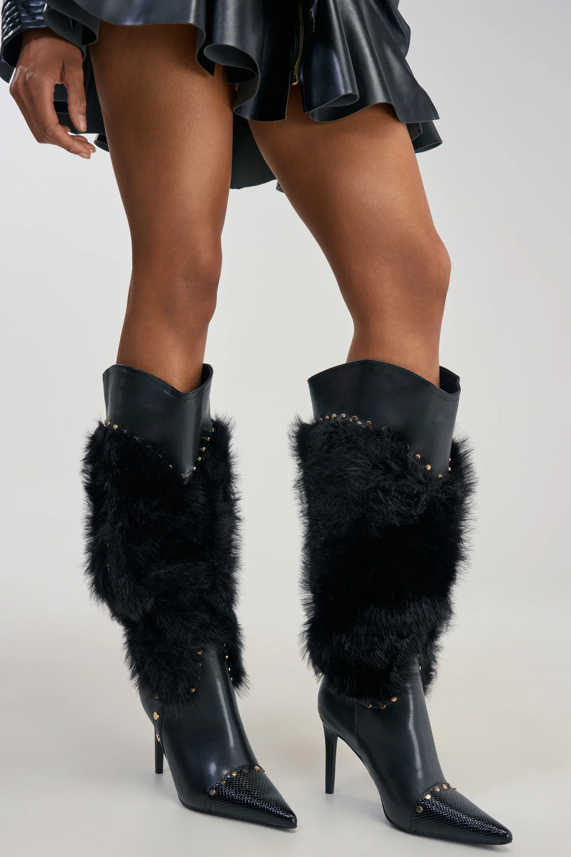 AZALEA WANG ALISETTE BLACK FUR BOOT - Akira Store