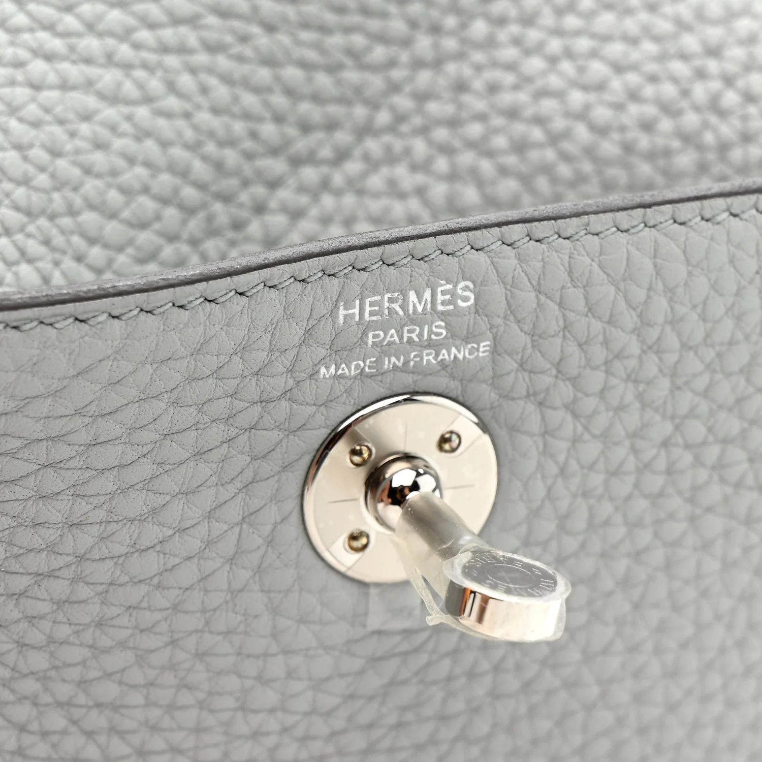 Taurillon Clemence Mini Lindy 20 Bleu Pale