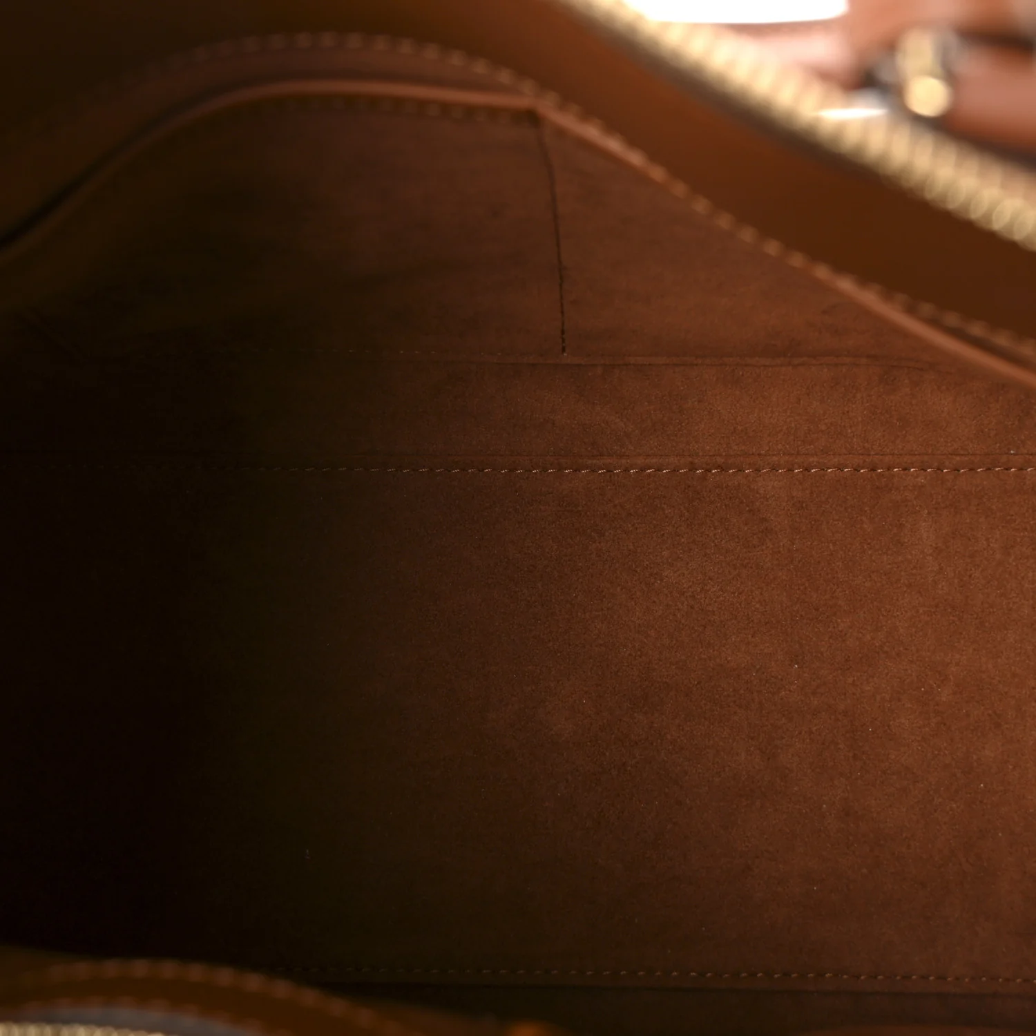 Taurillon Calfskin Vendome MM Gold