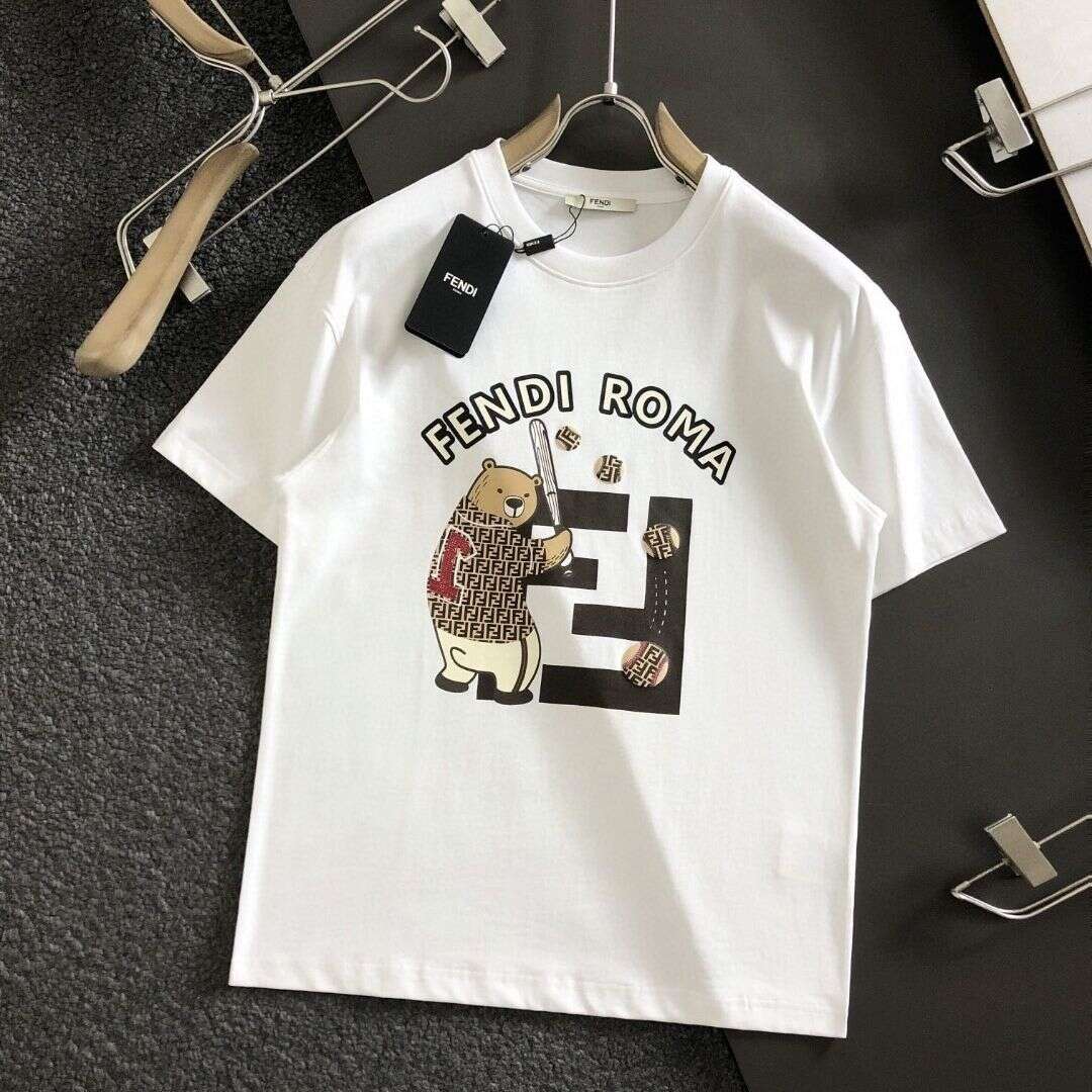 【FENDI公式旗艦店】 Tシャツ ご好評に付き再入荷！半袖Tシャツ