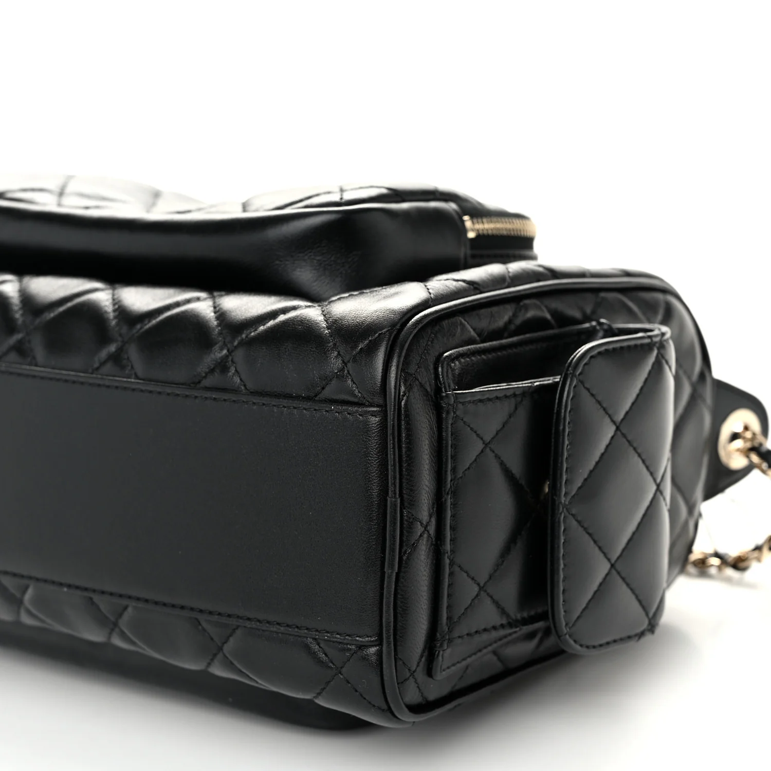 Shiny Crumpled Lambskin Quilted Medium Preppy Pocket Camera Case Black
