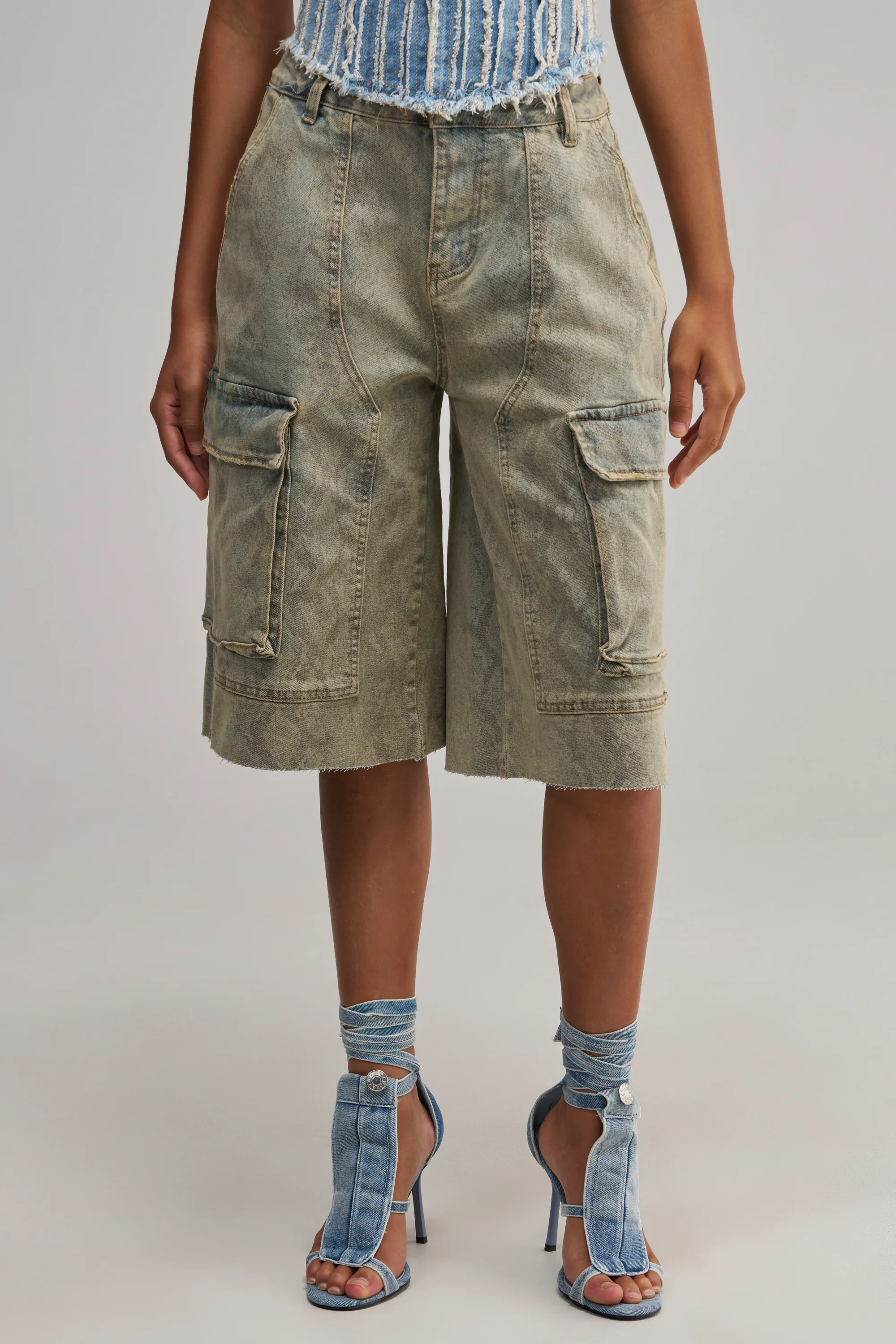 LITTLE SNAKE BERMUDA SHORT VINTAGE DENIM - Akira Store