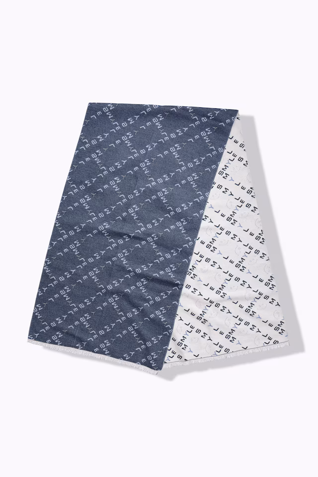 SMYLE Reversible Scarf