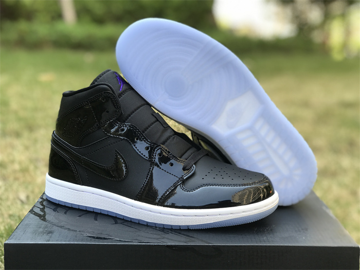 Air Jordan 1 Mid