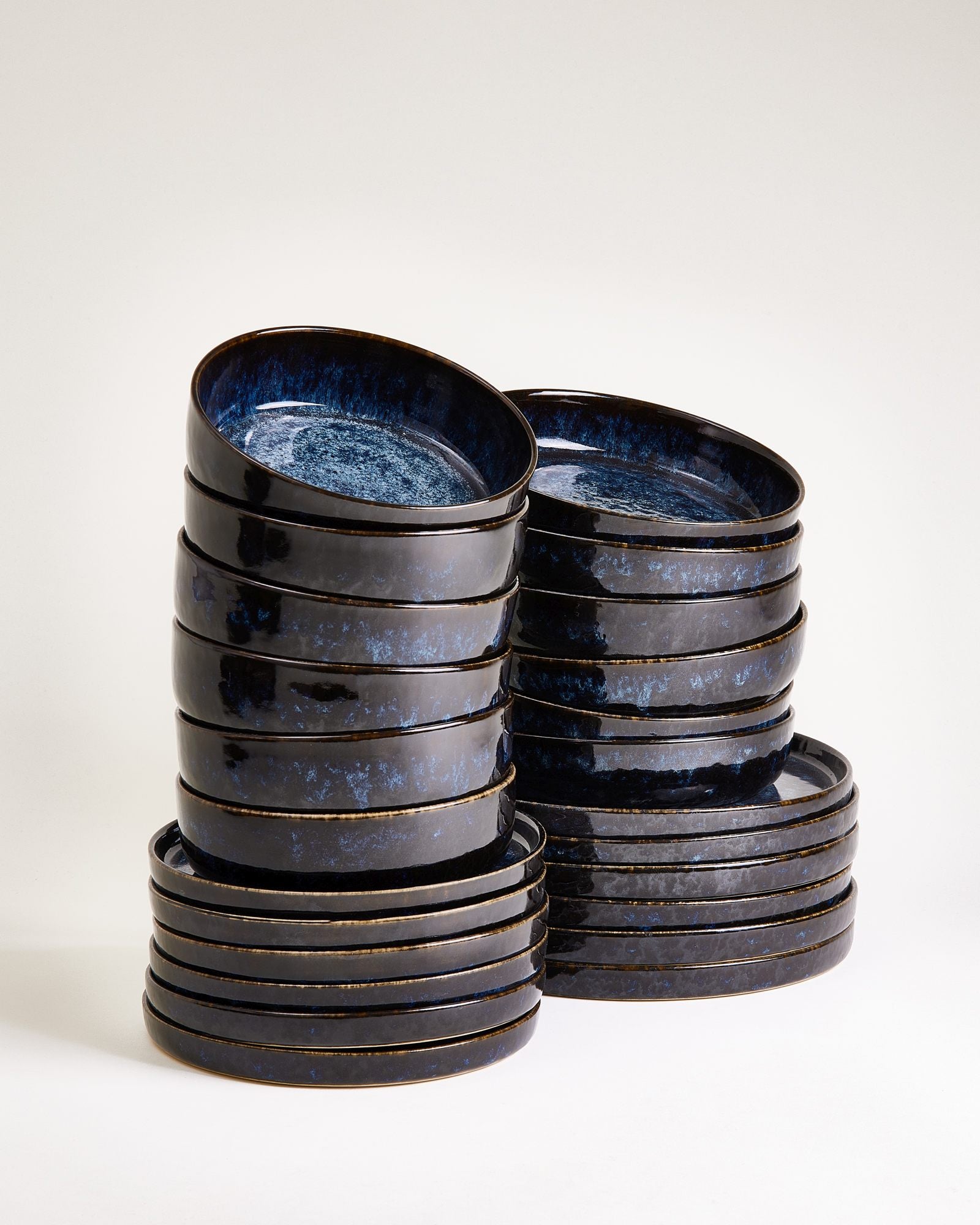 CORDOAMA - TABLEWARE SET MODERN DARK BLUE 24 PIECES