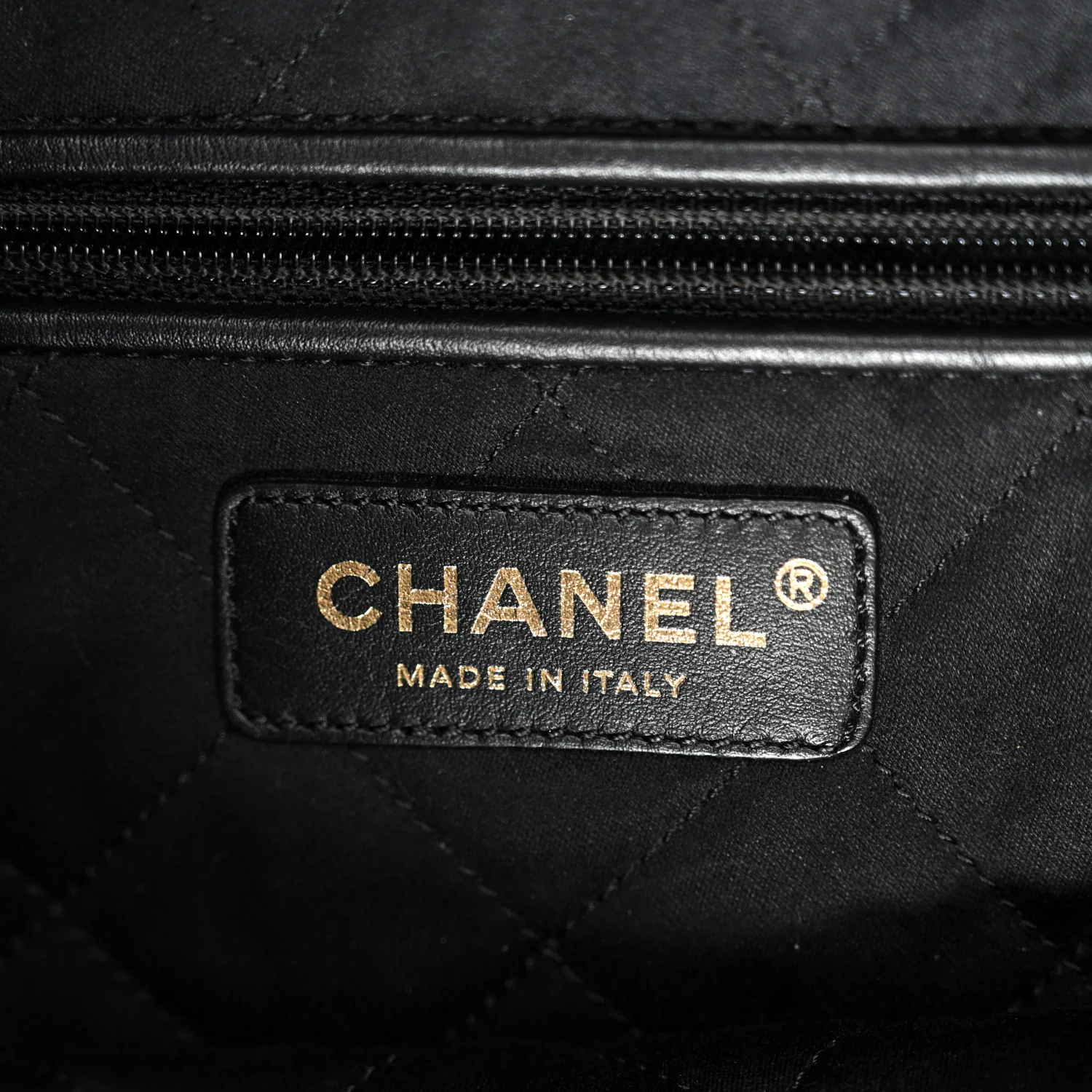Shiny Calfskin Quilted Large Chanel 22 Black