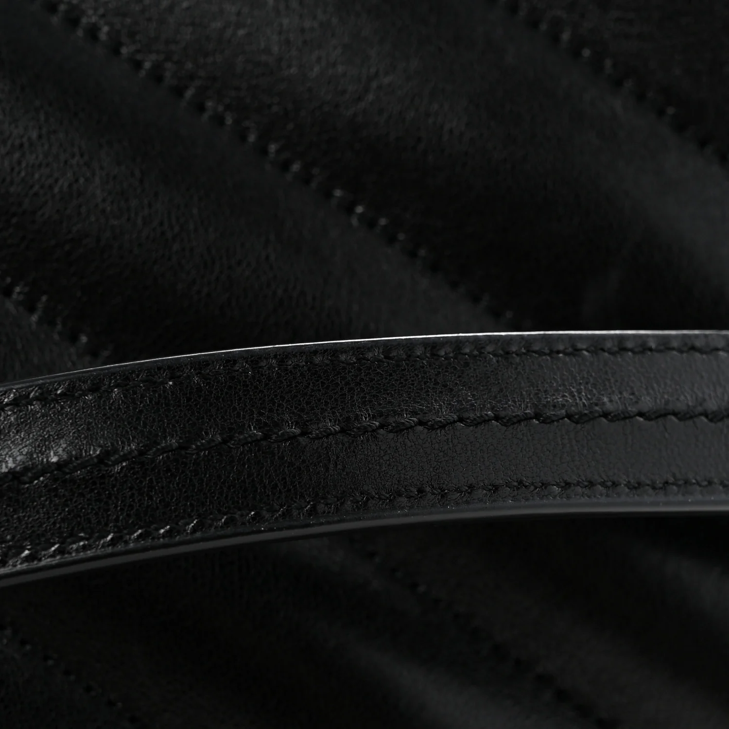 Lambskin Quilted Monogram Large Loulou Black