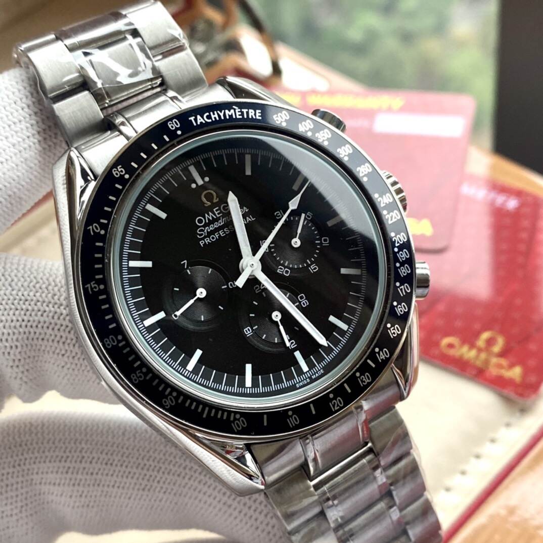 Speedmaste﻿r 50周年モデ﻿ル 42 mm OMEGA時計