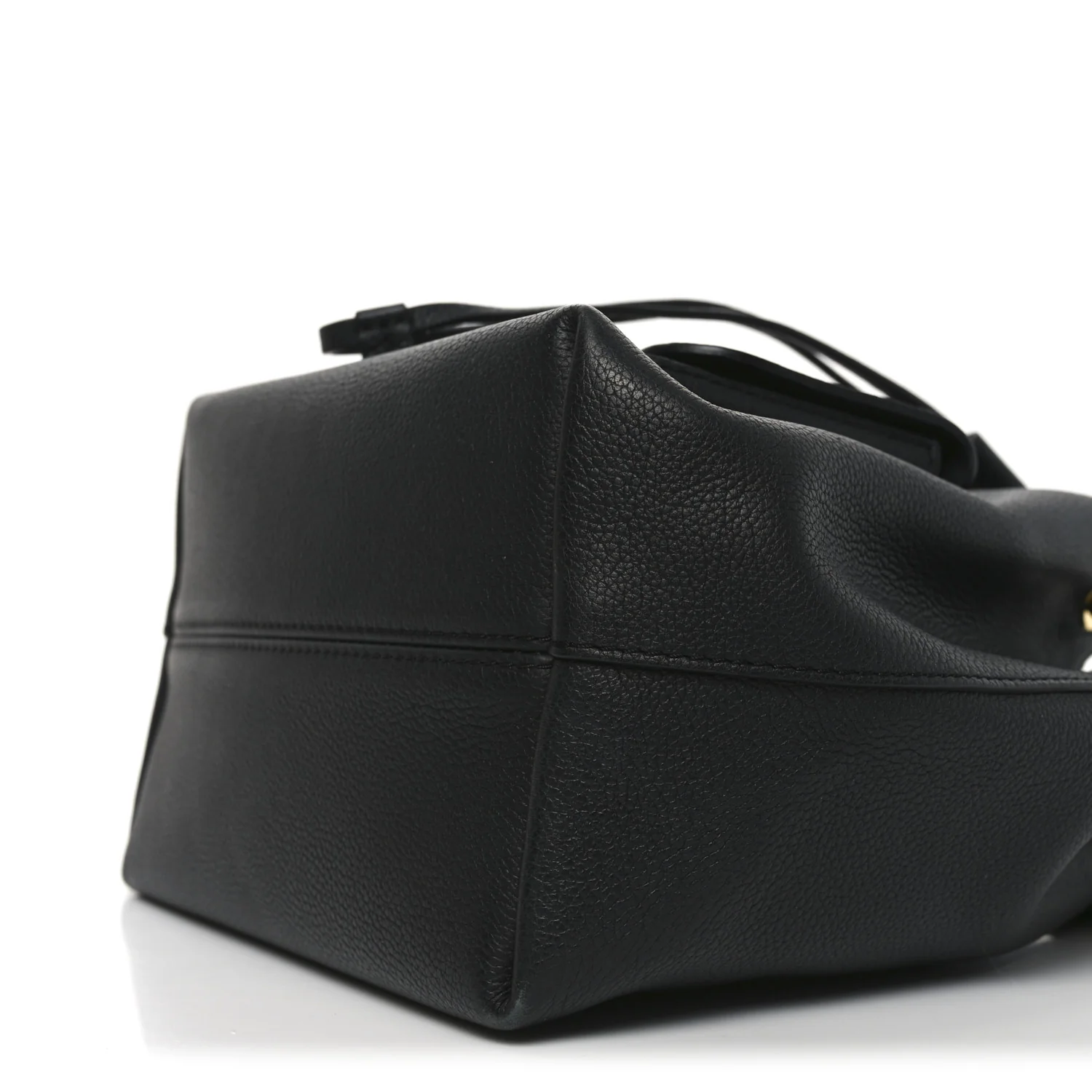 Calfskin Lockme Bucket MM Black
