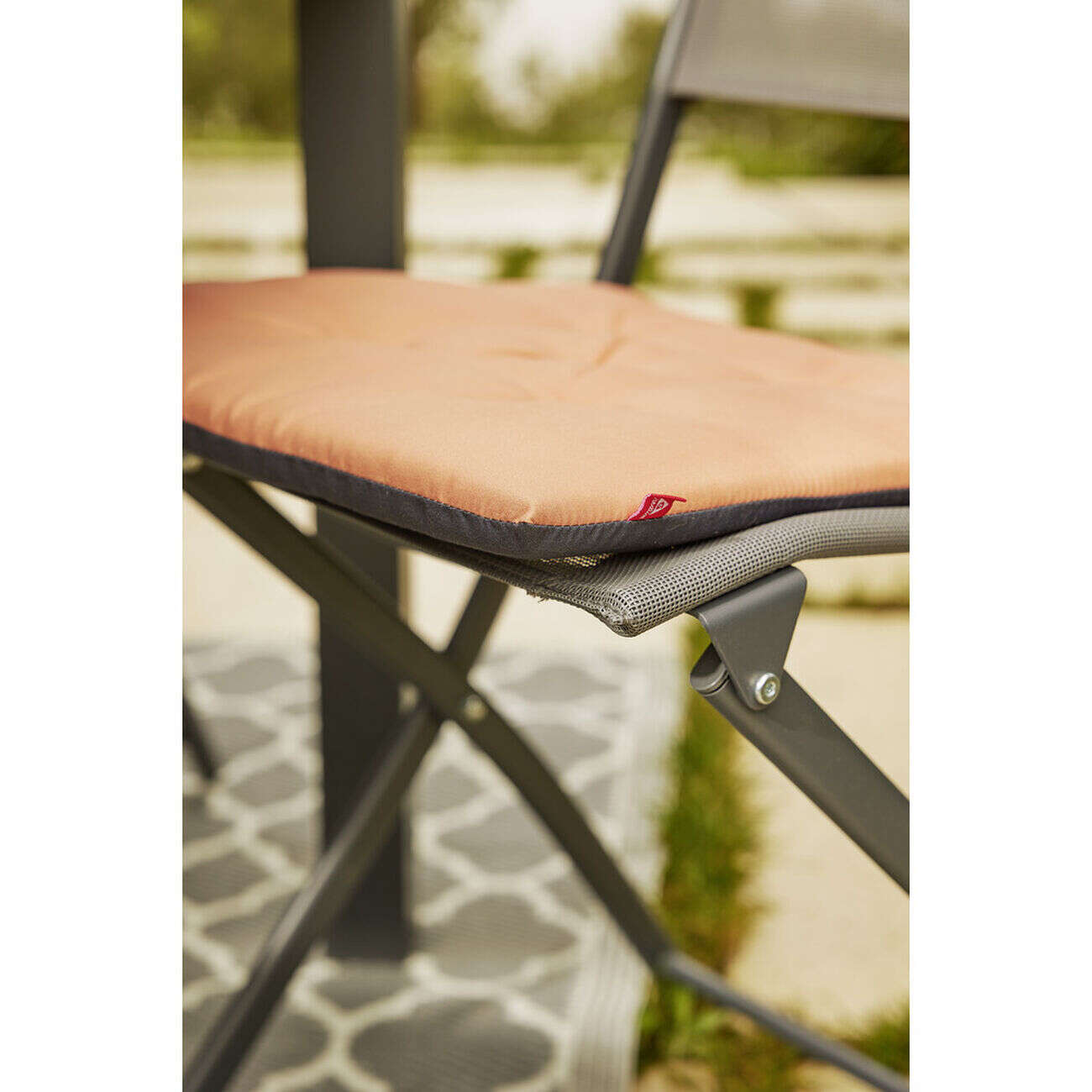 Galette de chaise réversible rouge et grise 40x40cm