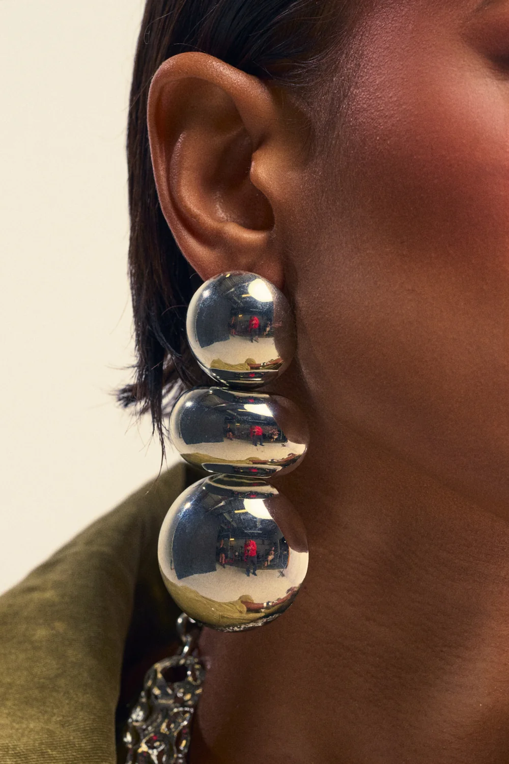 BALLS TO THE WALL EARRING - Akira Store