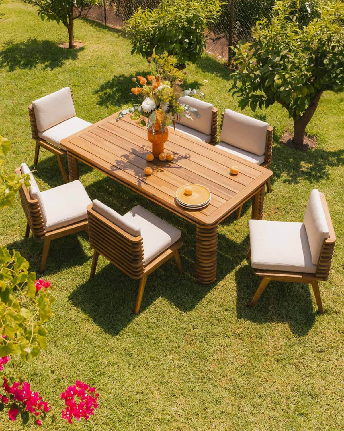 Hazan - Set de Mesa Rectangular (180x90 cm) y 6 Sillas de Madera de Acacia y Tela de Exterior Hazan