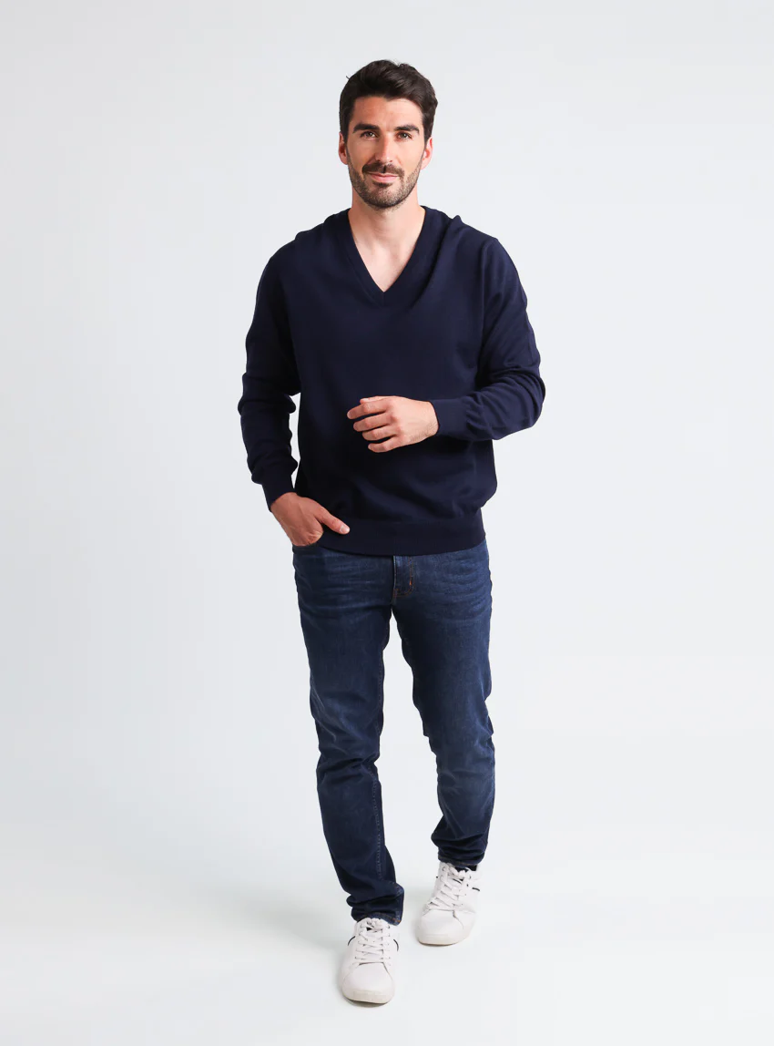 Pull homme col V 100% laine mérinos bleu marine