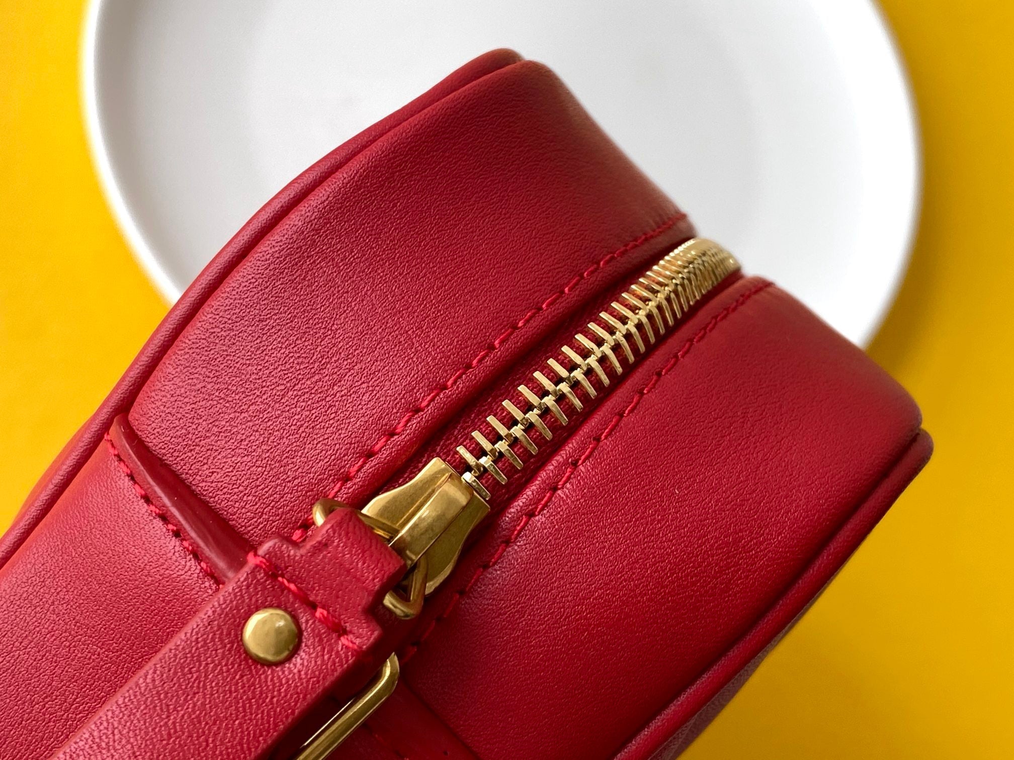 Y Lou Camera Bag In Quilted Leather