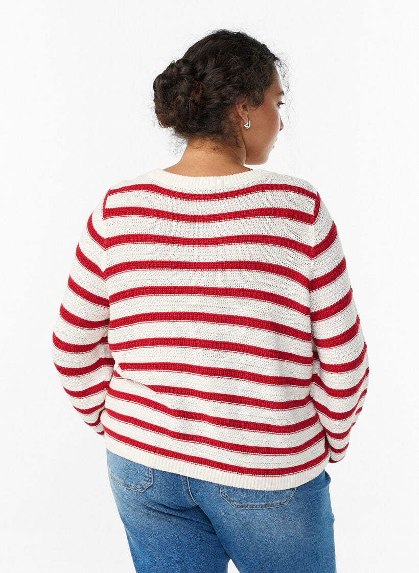 Zizzi Cardigan with textured knit and decorative buttons