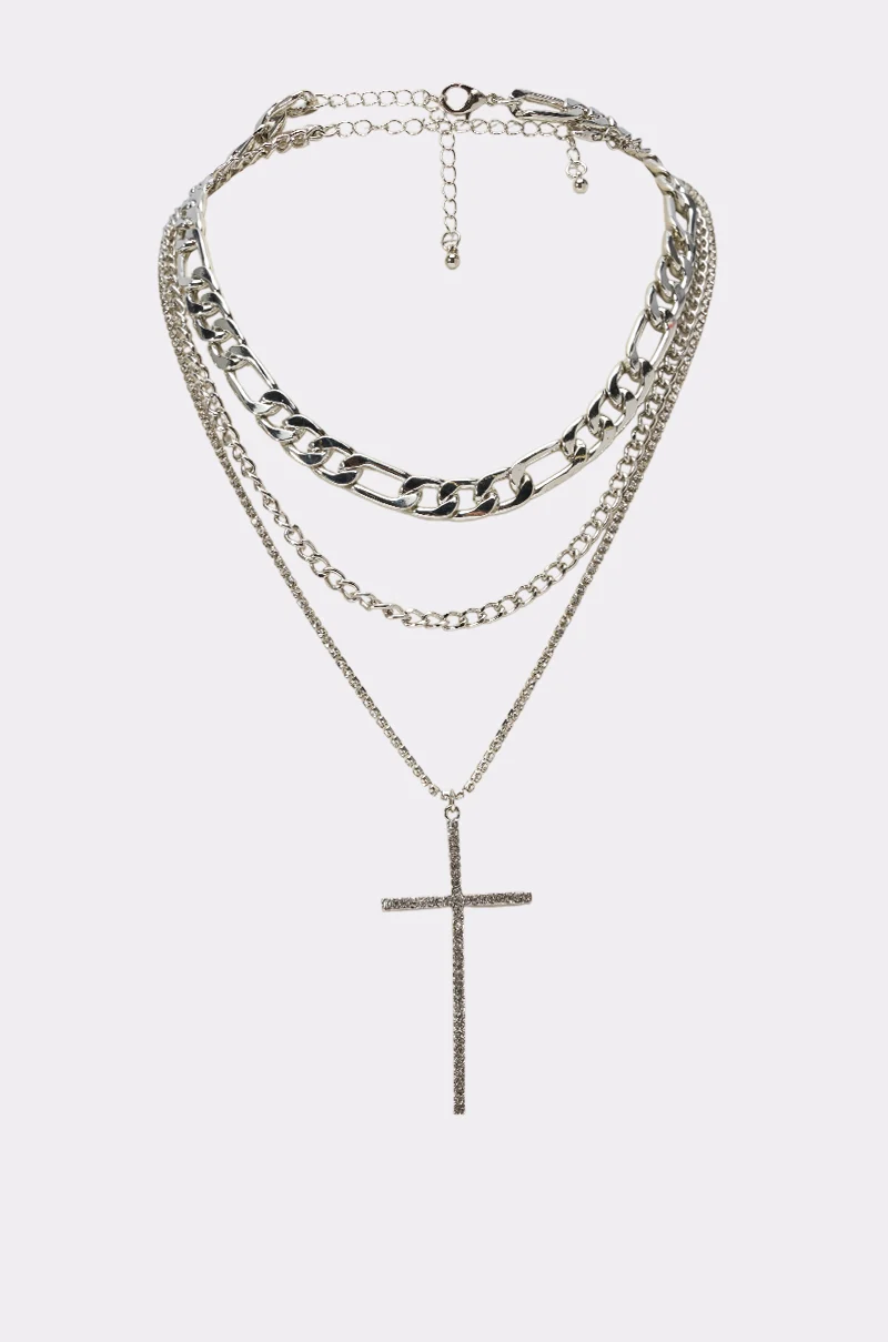 CROSS ME NECKLACE IN SILVER - Akira Store