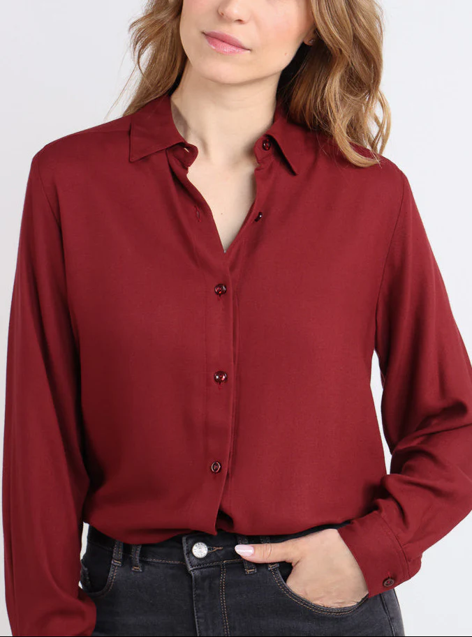 Chemisier femme en viscose rouge médoc