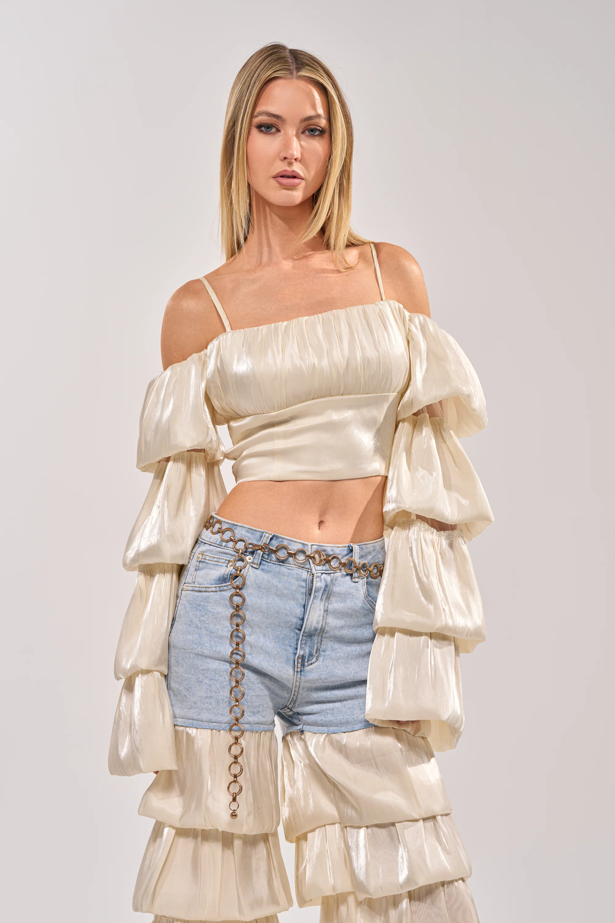 BOUNCIN AROUND BLOUSE - Akira Store