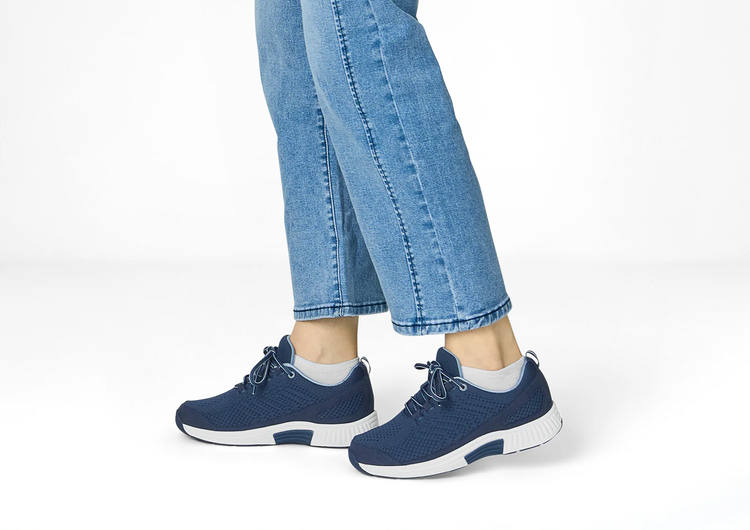 Coral - Navy/Light Blue