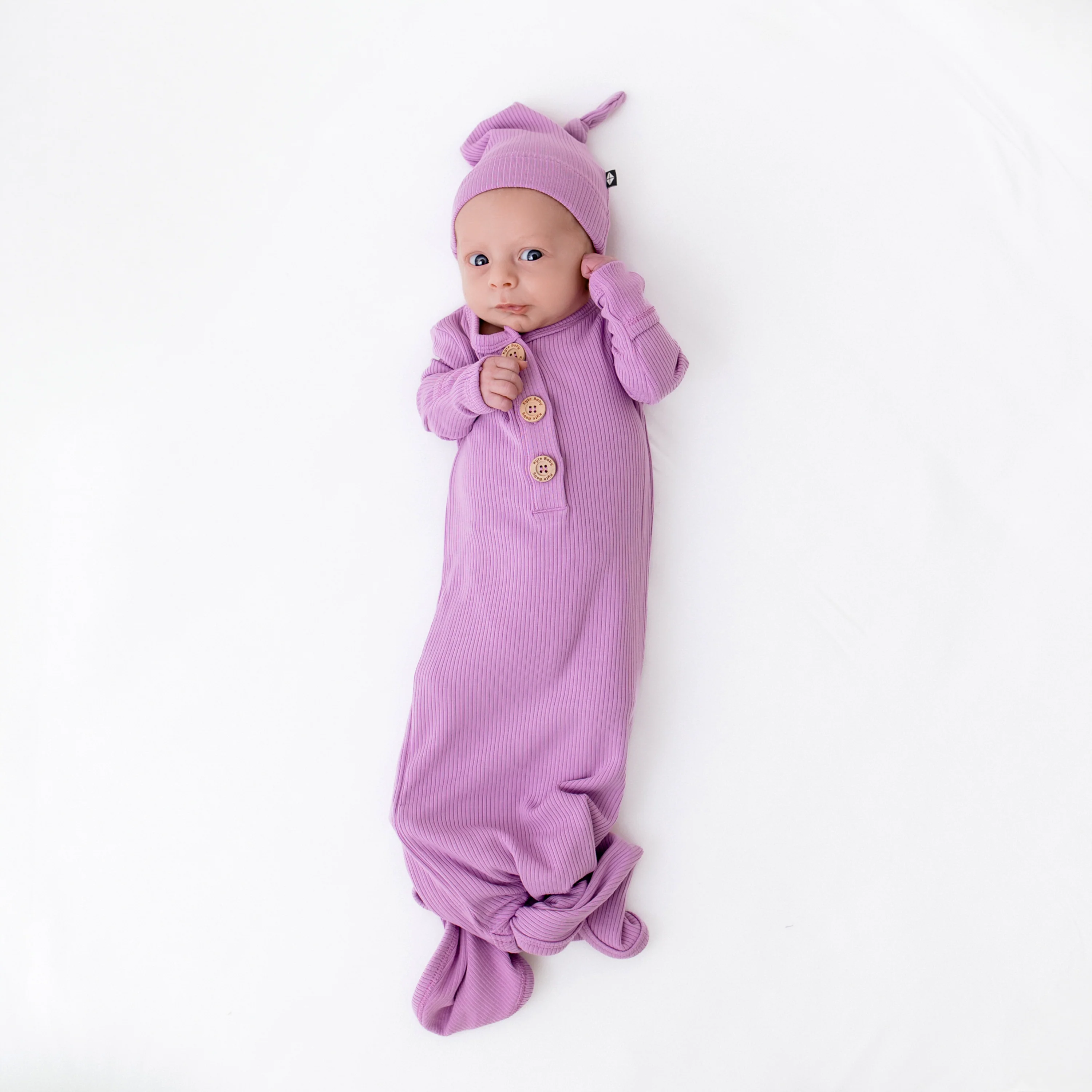 Ribbed Knotted Day Gown with Hat Set in Poi