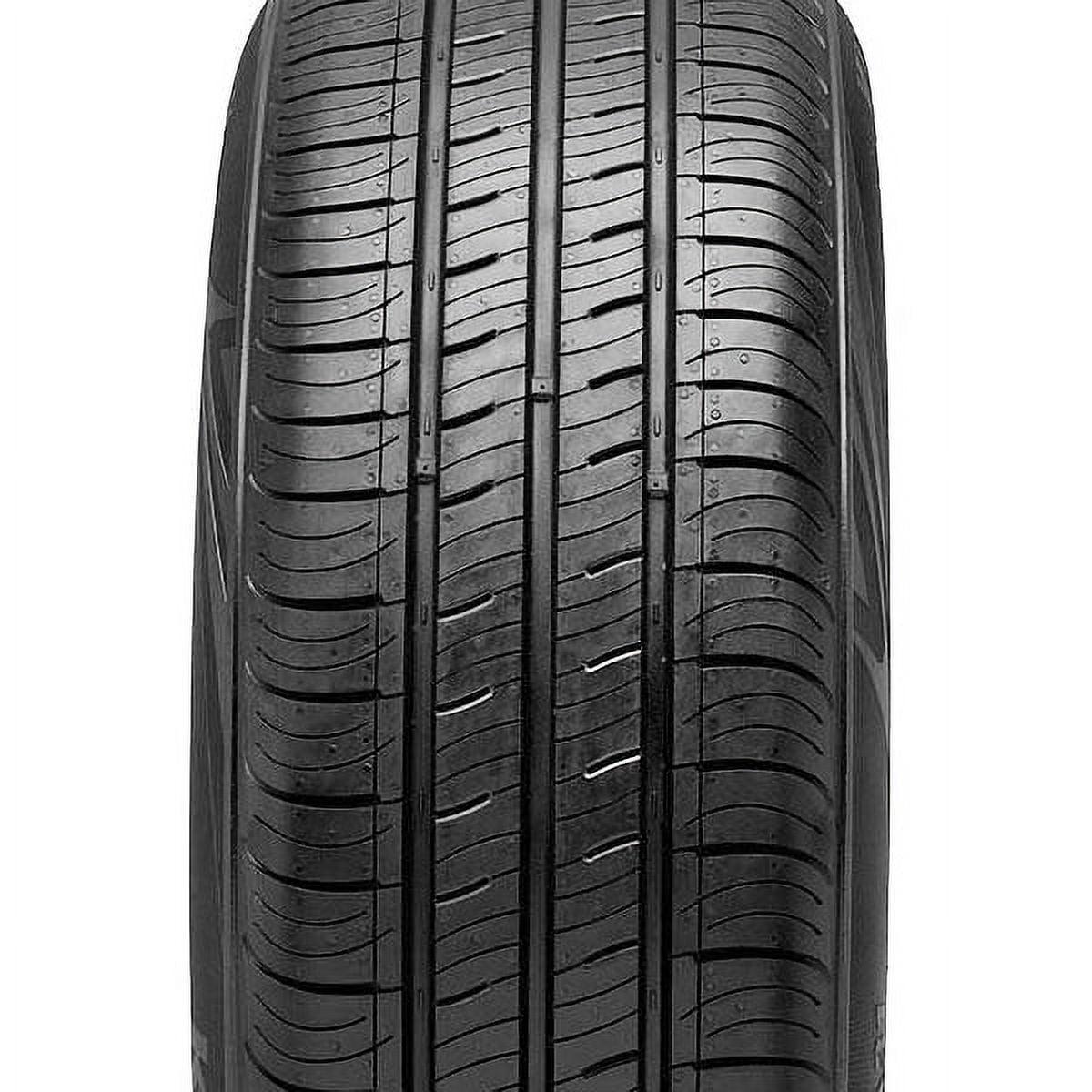 Kumho Solus TA31 205/55R16 91H All-Season Touring Tire