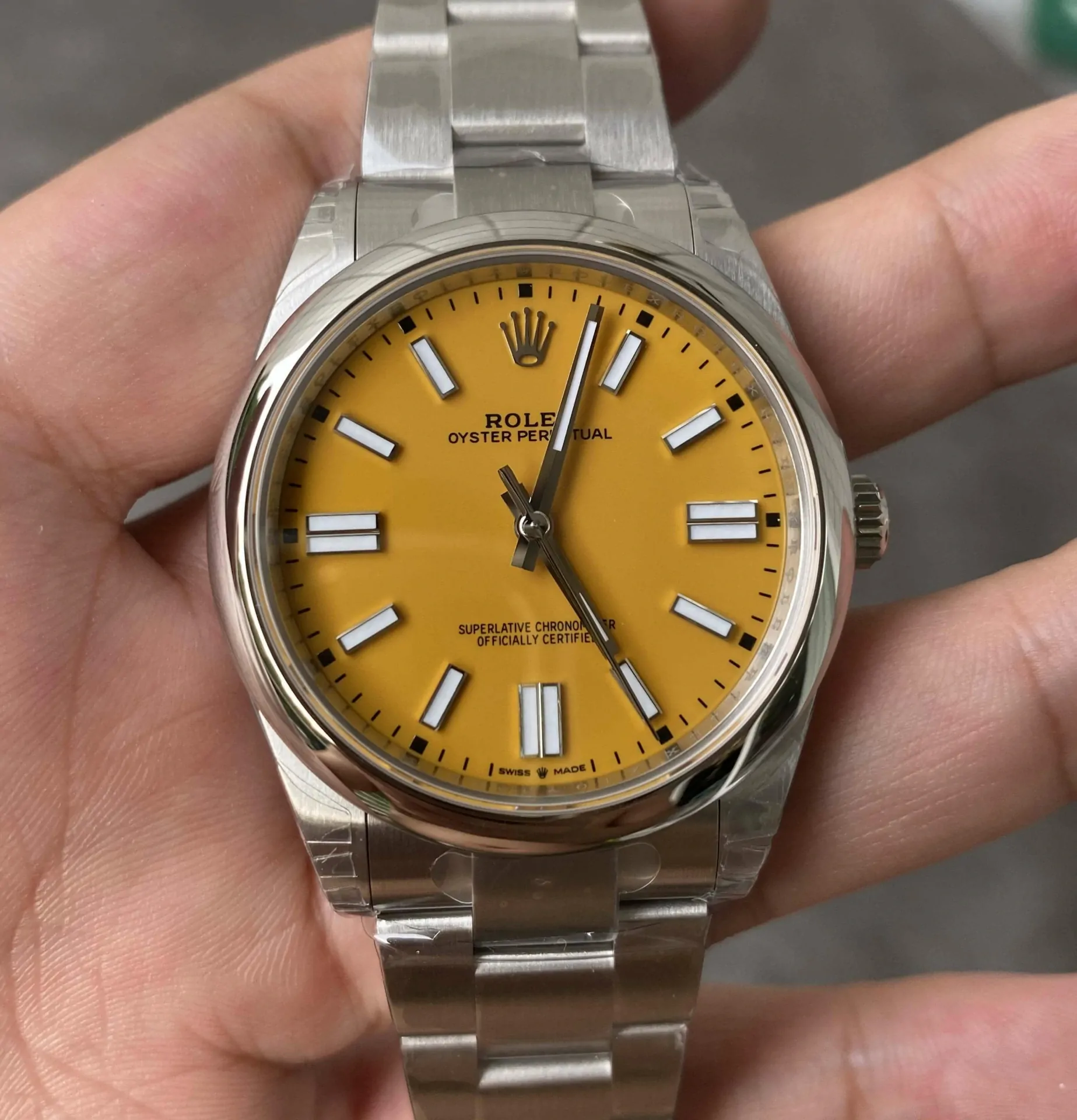 Rolex Oyster Perpetual 41MM M124300-0004 VS Factory Stainless Steel Yellow Dial