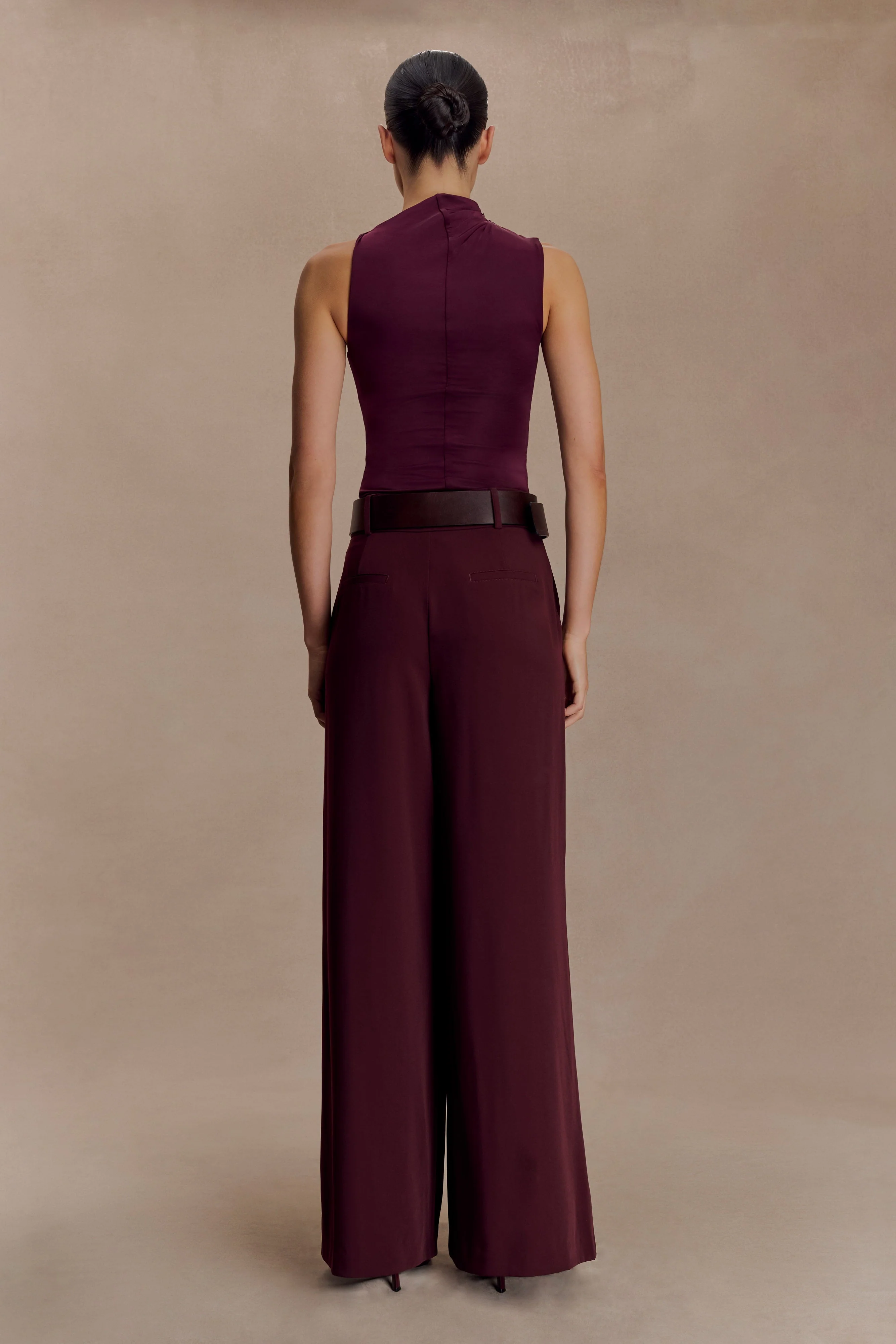 Hadleigh Sleeveless Slinky Top - Burgundy