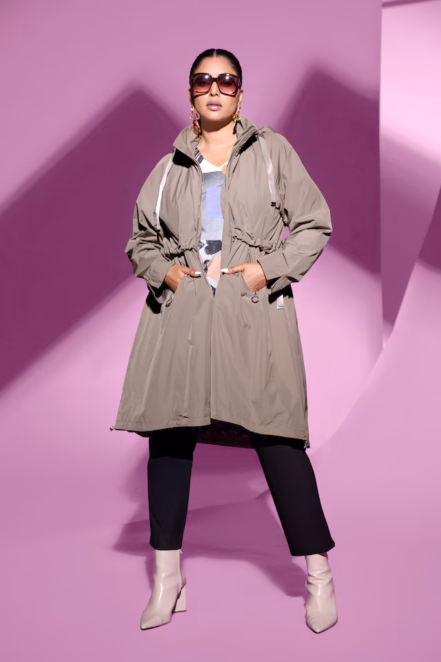 Curved Cross Seam Rain Coat