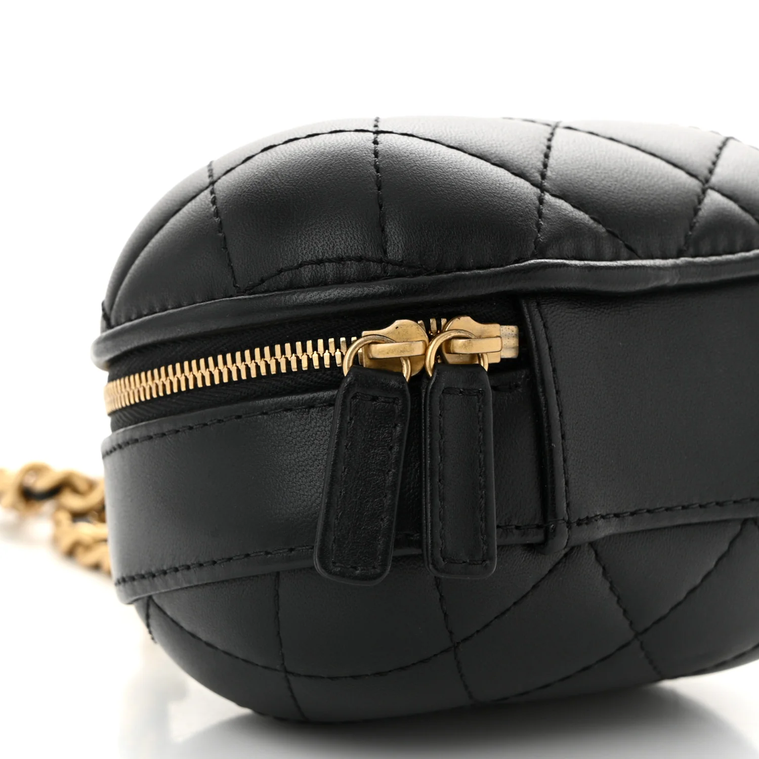 Lambskin Quilted CC Bubble Vanity Case With Chain Black
