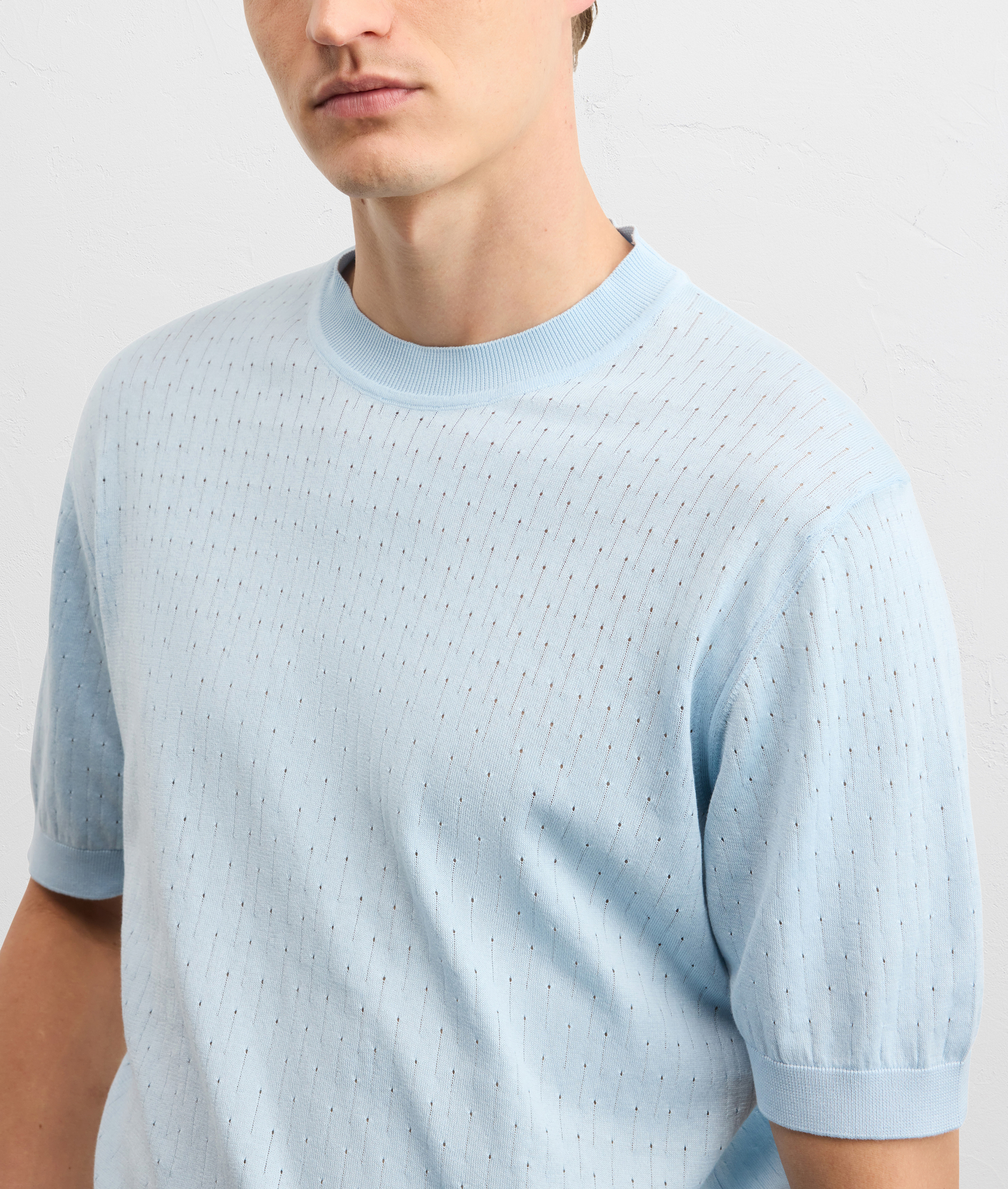 LIGHT BLUE COTTON KNIT T SHIRT WITH SHORT SLEEVES AND DEGRADE STITCHING