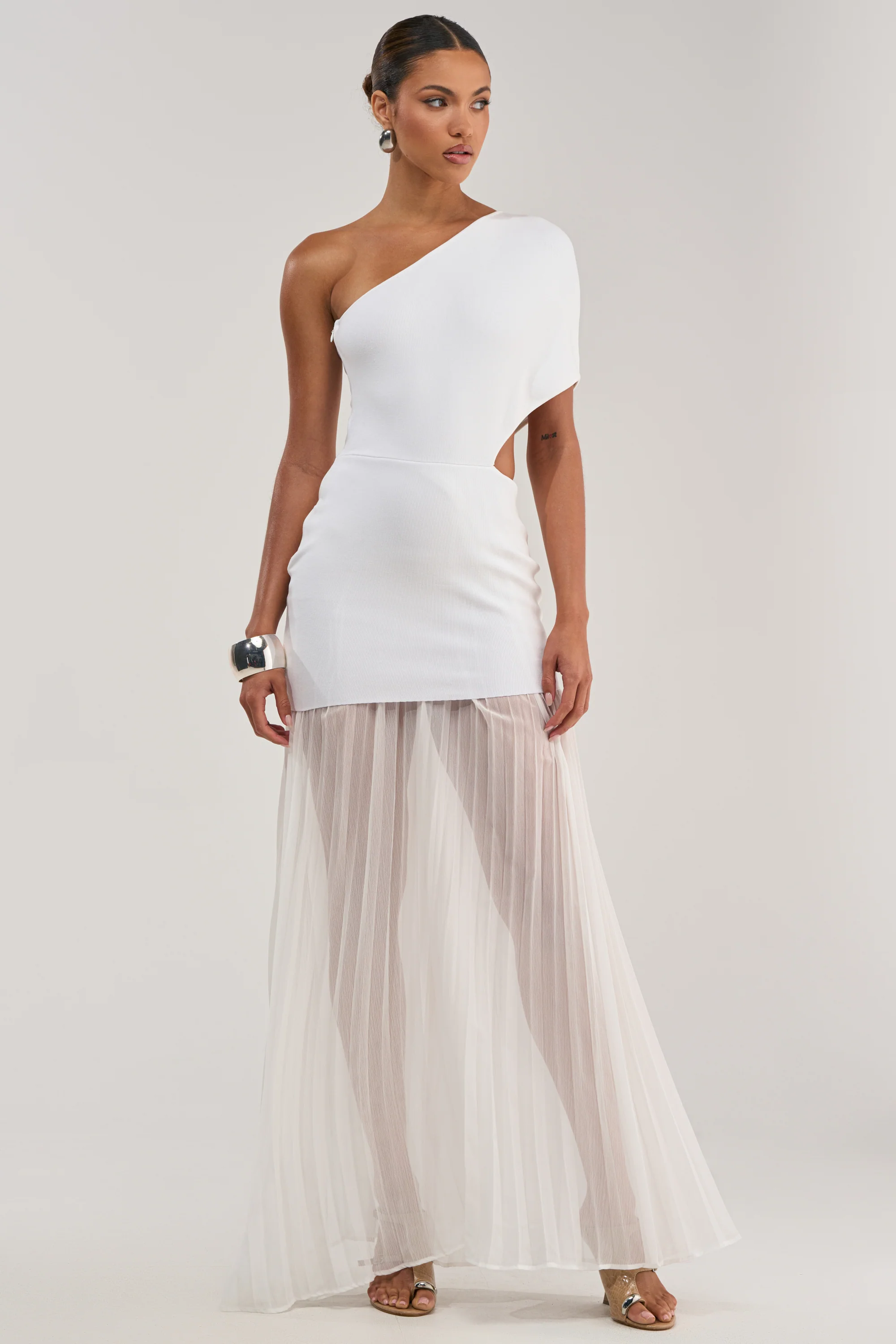 FINAL BOW ASYMMETRICAL MAXI DRESS IN WHITE - Akira Store