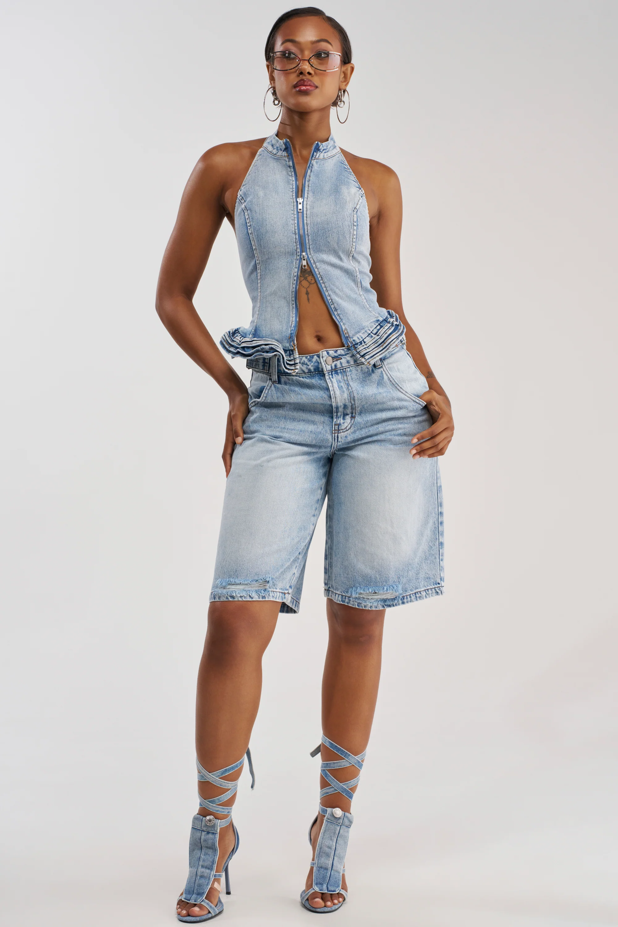 FEEL GOOD DENIM SHORT - Akira Store