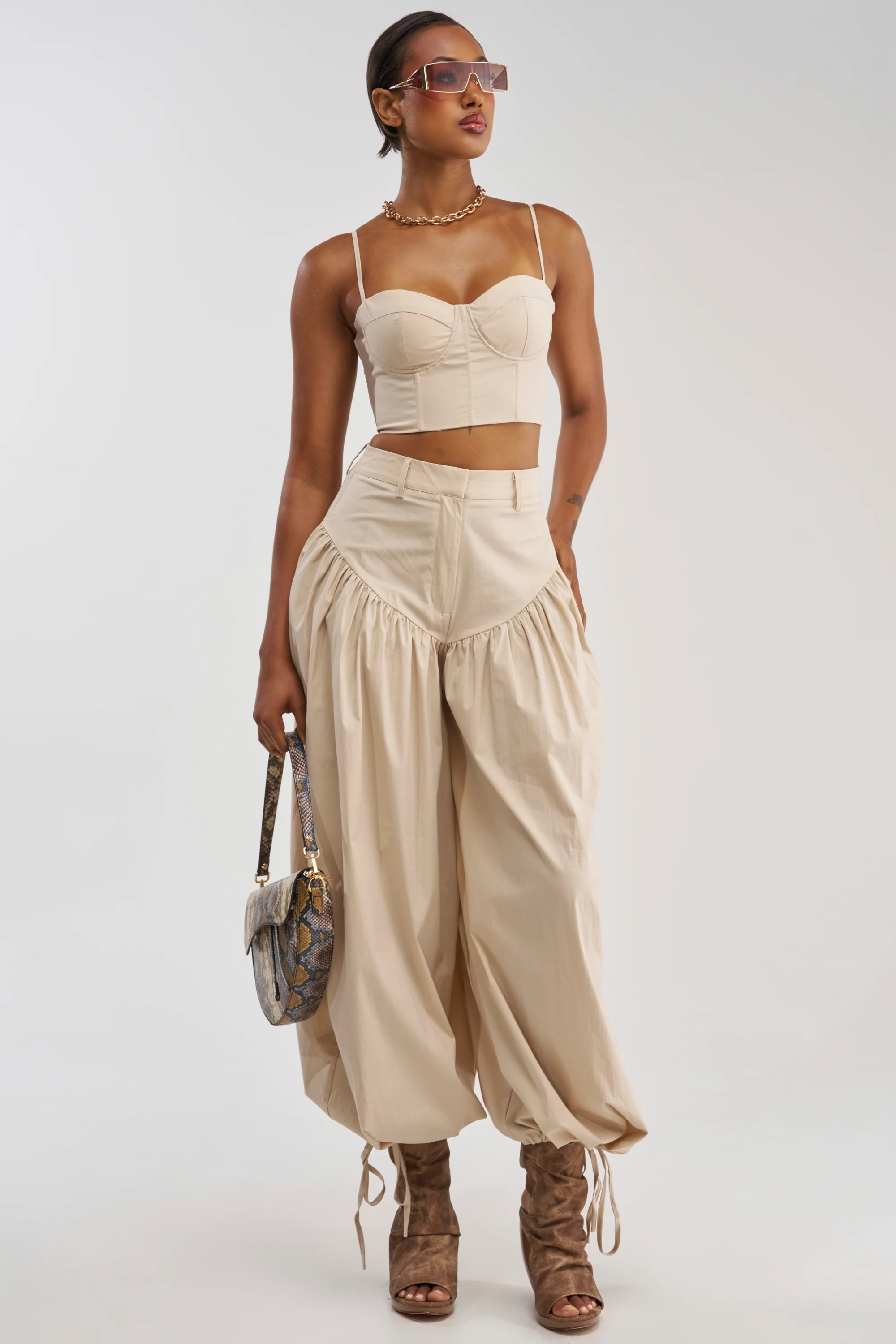 LUCKY FOR YOU BALLOON PANT IN BEIGE - Akira Store