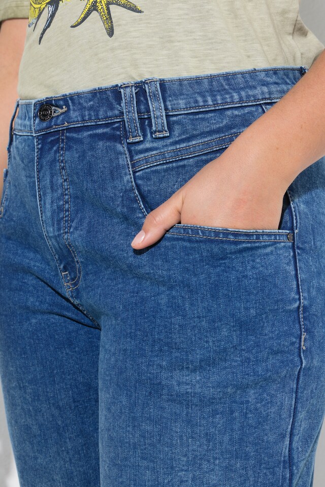 Wide-leg 5-pocket Carrot Jeans