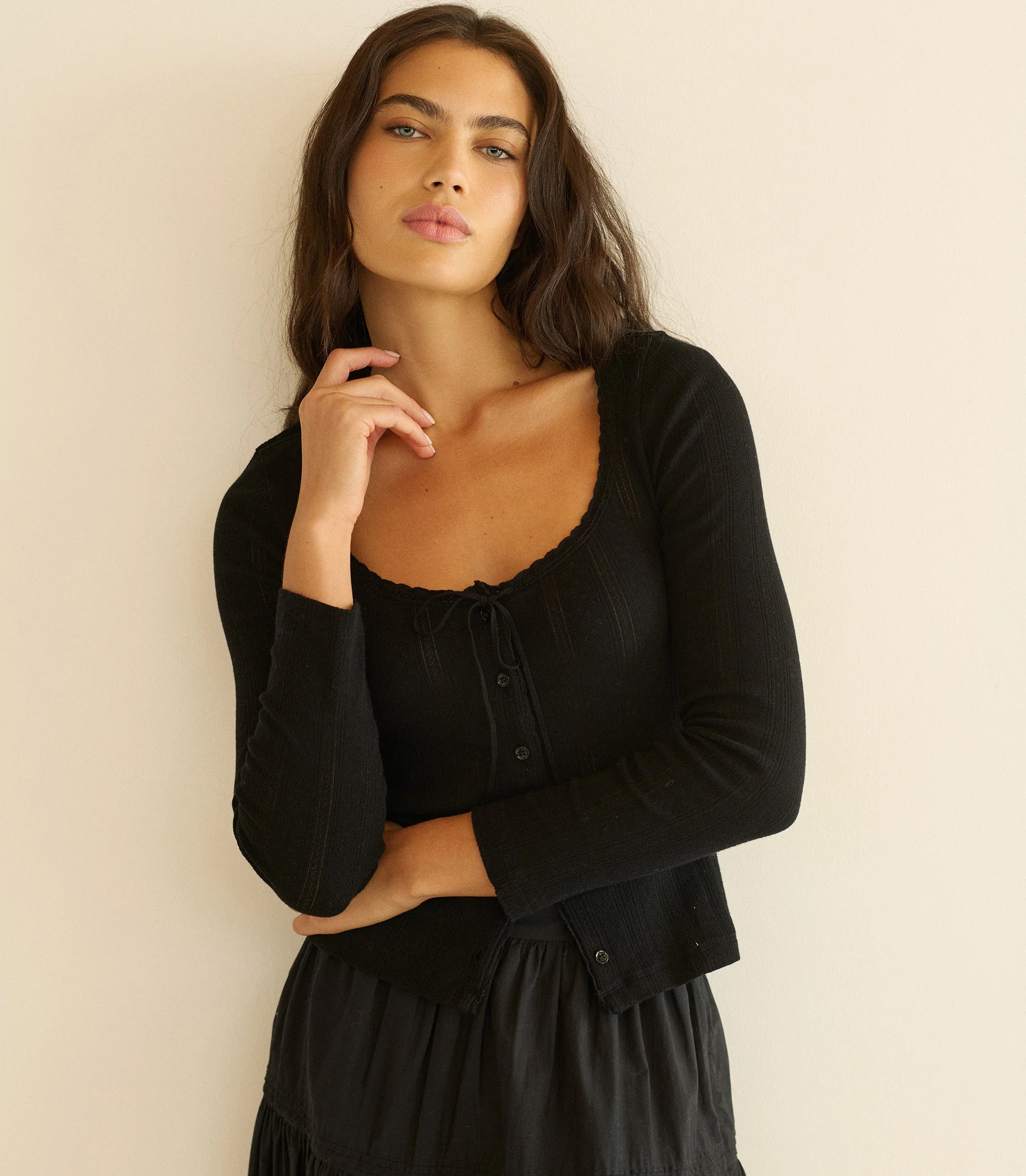 LORI TEE -- BLACK