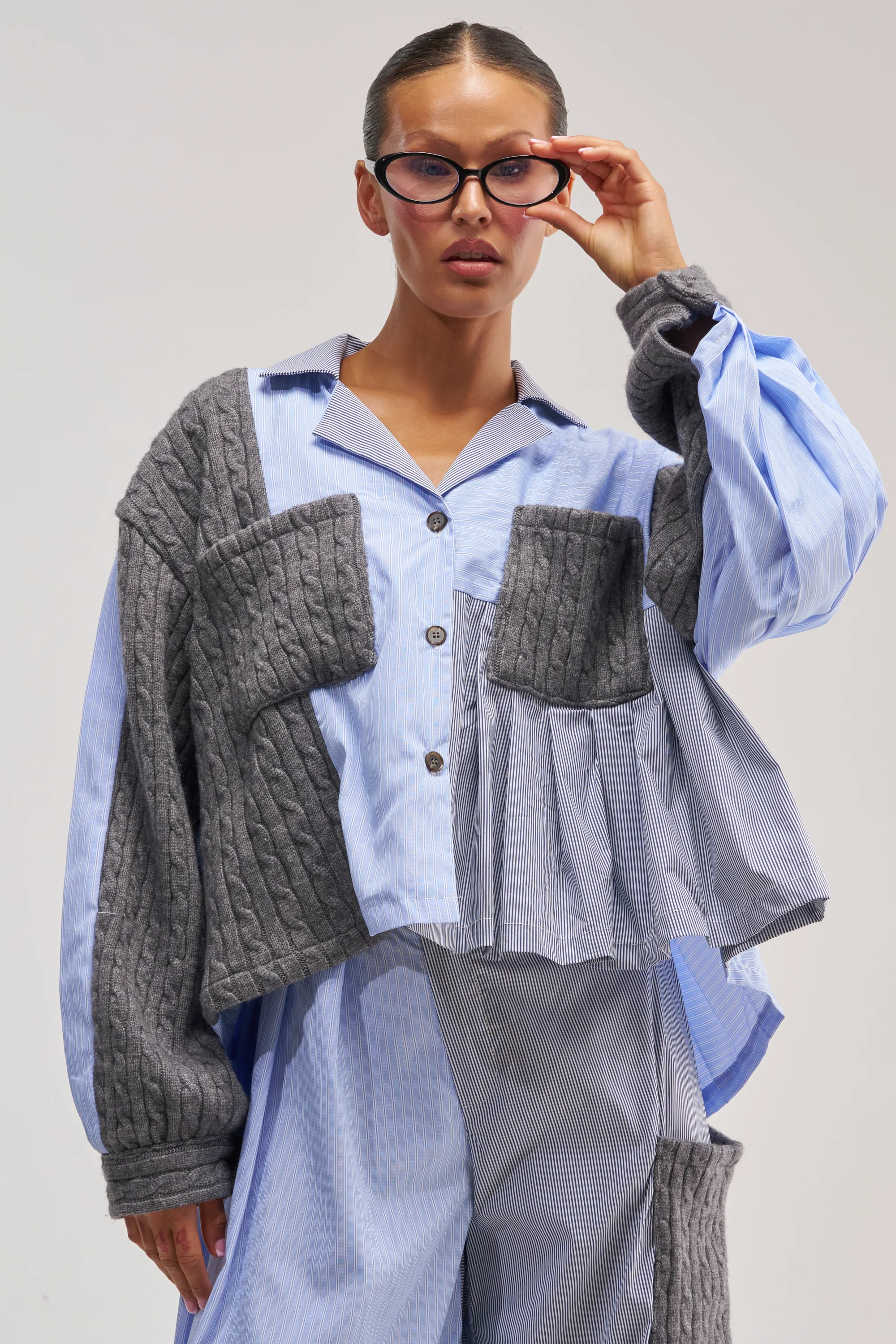 SNUGGLES FOR EVERYONE BUTTON DOWN - Akira Store