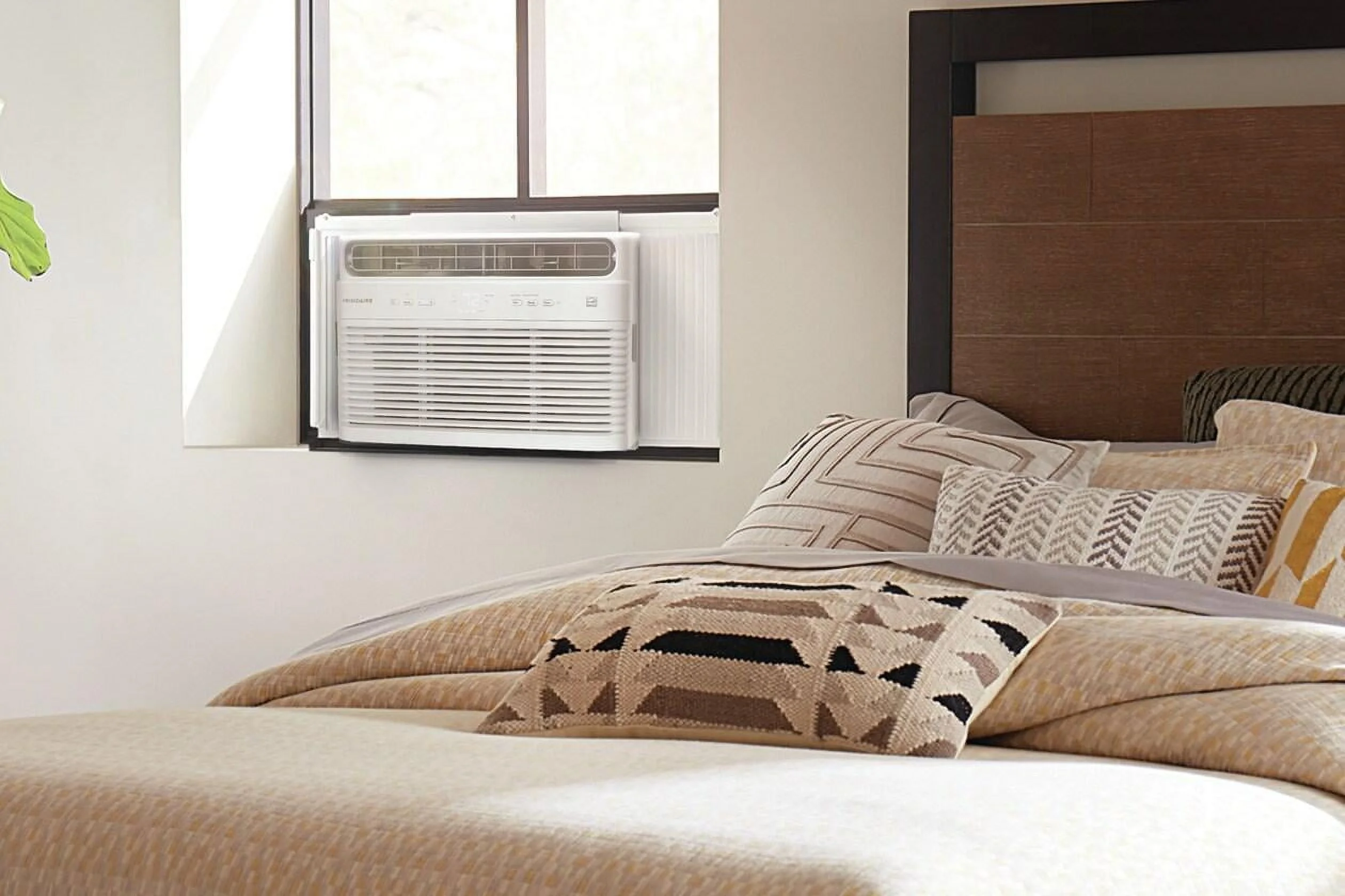 6,000 BTU Window Room Air Conditioner with Remote Control(6,000 BTU) - Image 10