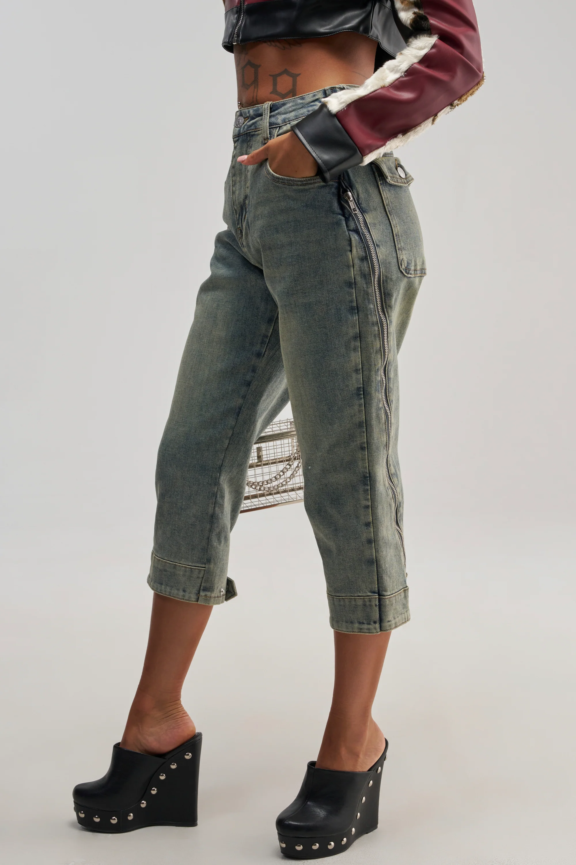 GIRLY POP CAPRI - Akira Store