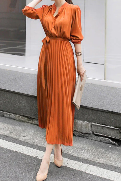 Robe à manches bouffantes en chiffon plissé