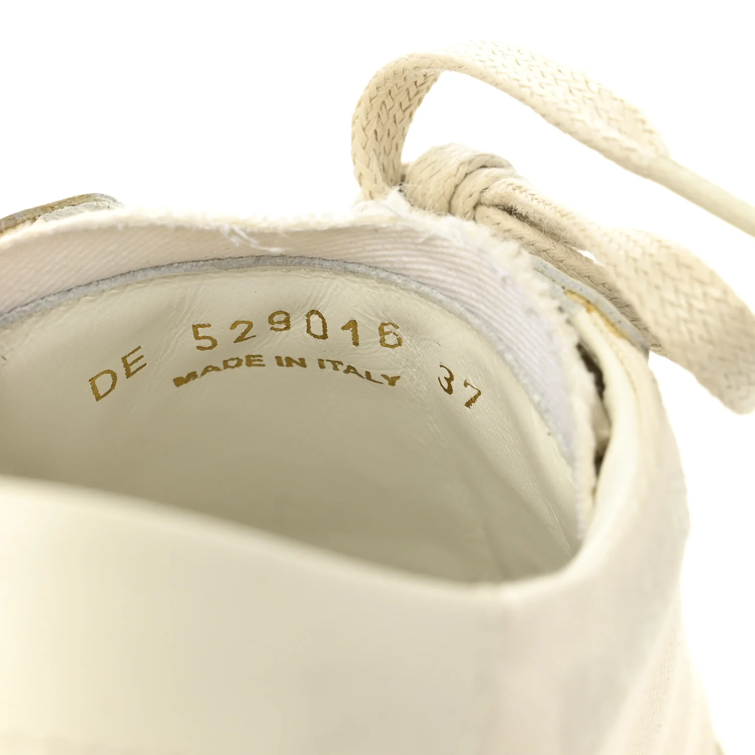 Distressed Canvas Court Classic Sneakers 37 Panna