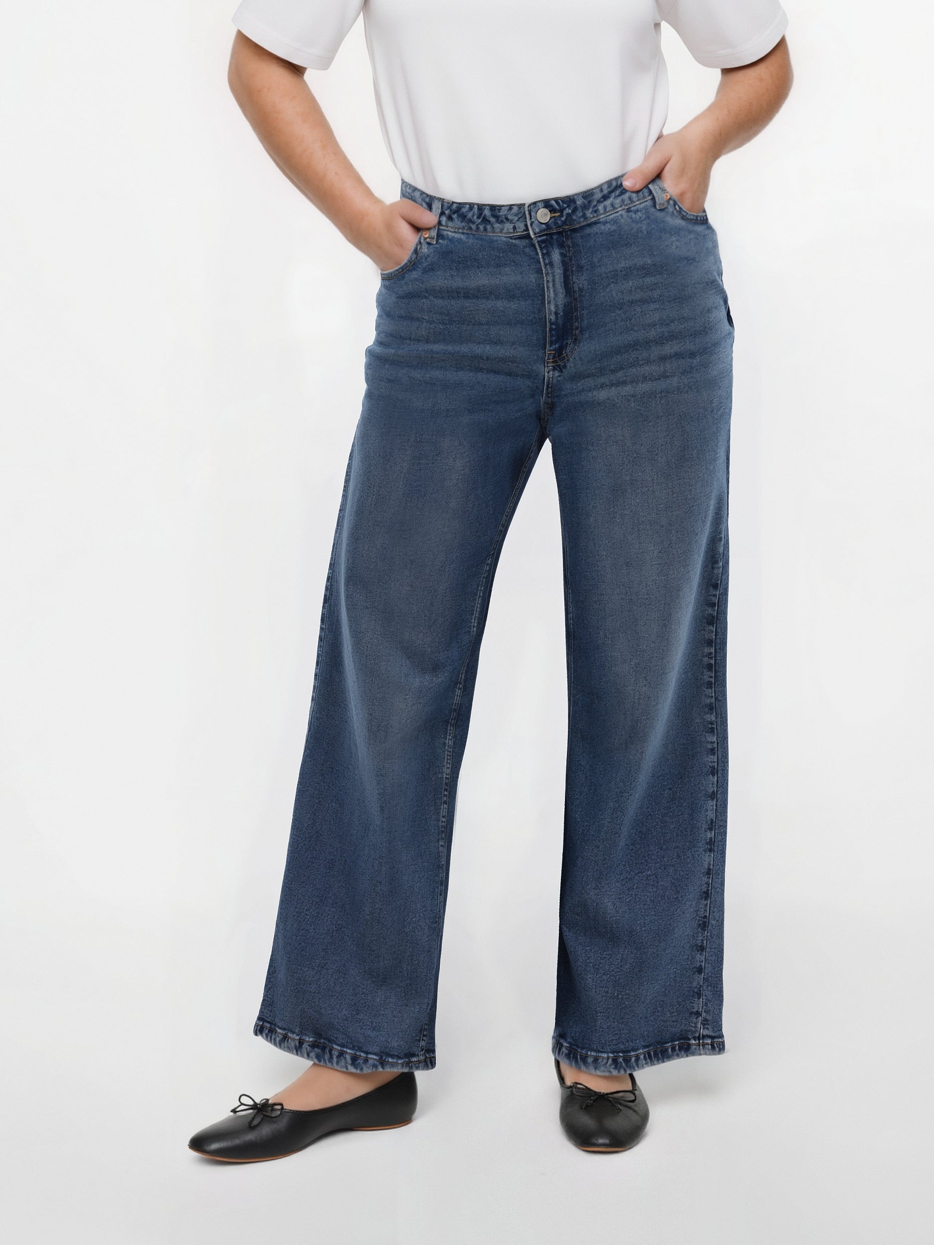 VERO MODA® VMCMIRA Mid rise Wide Fit - Cropped Jeans