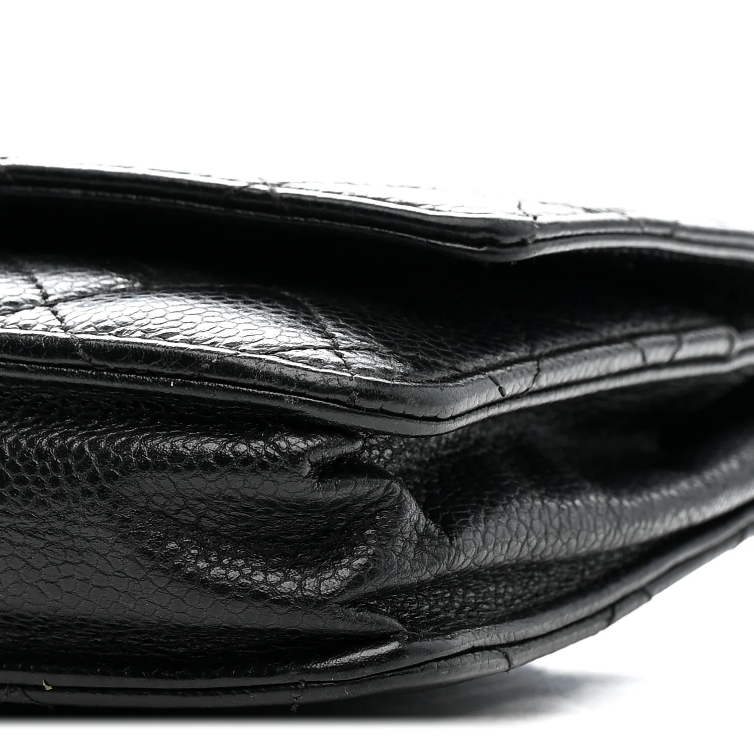 Caviar Quilted Wallet on Chain WOC Black