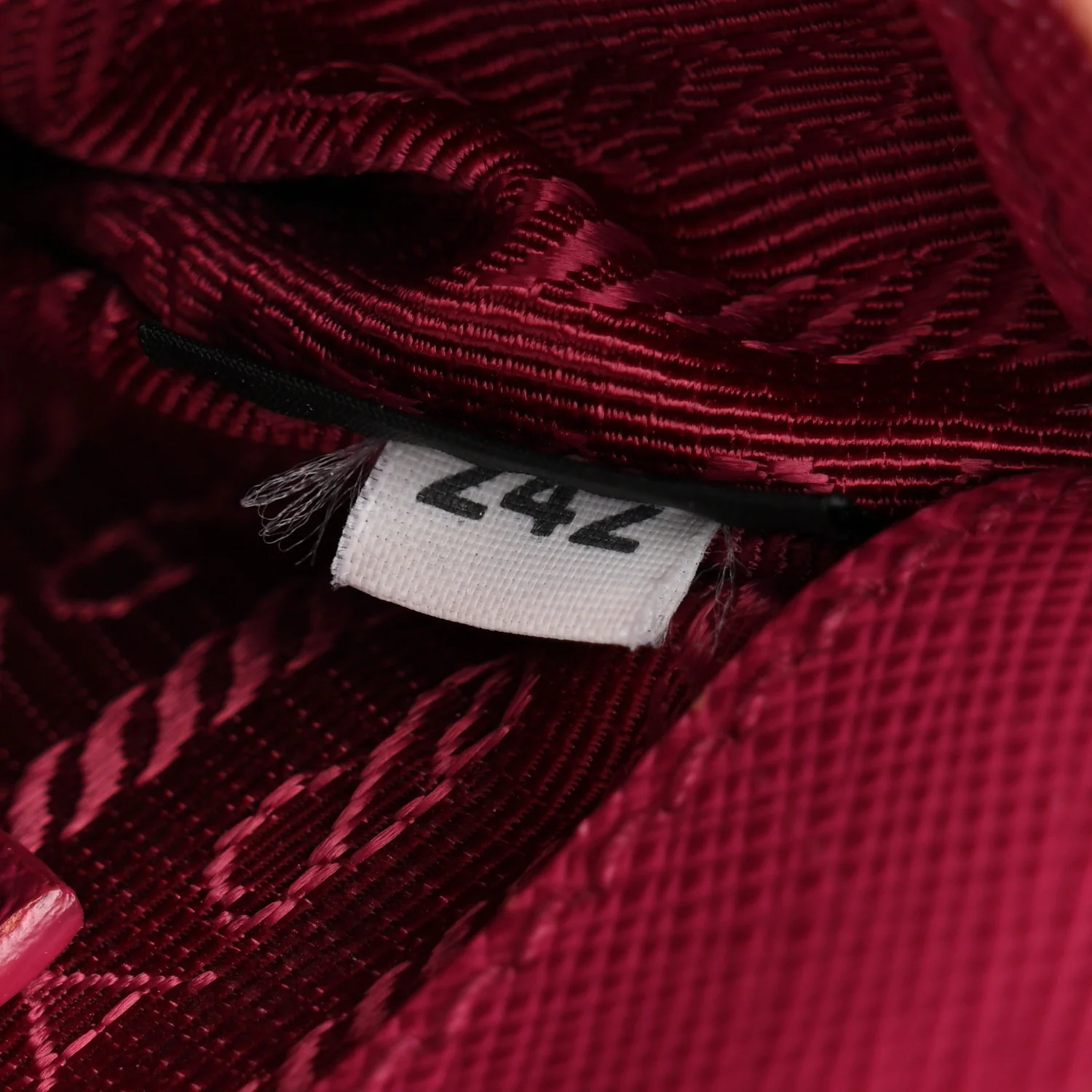 Saffiano Lux Micro Galleria Double Zip Tote Fuxia