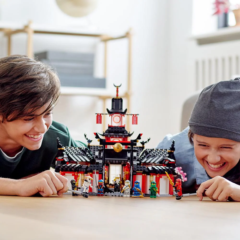 LEGO Ninjago Monastery of Spinjitzu 70670