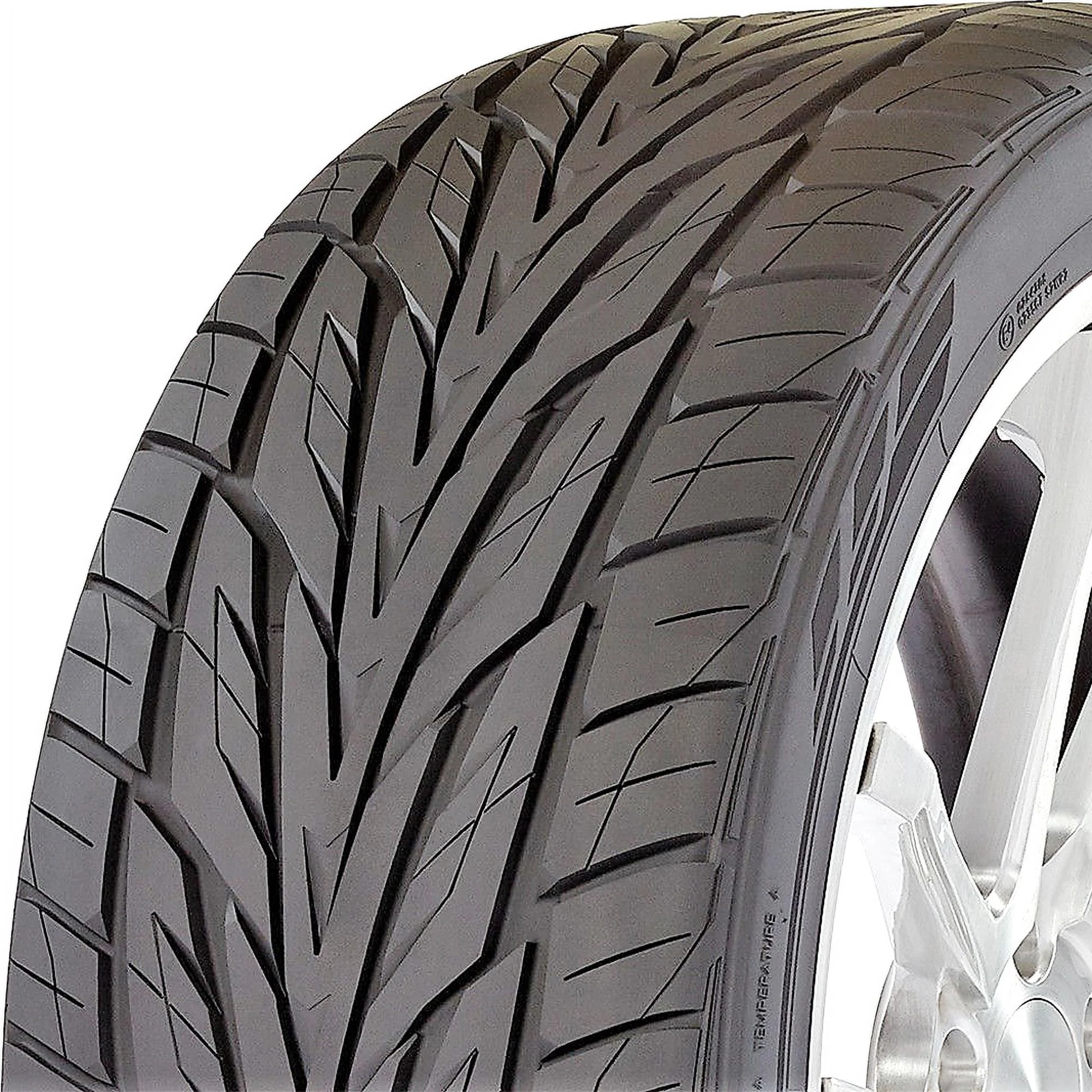 Toyo Proxes ST III 255/45R20 105 V Tire