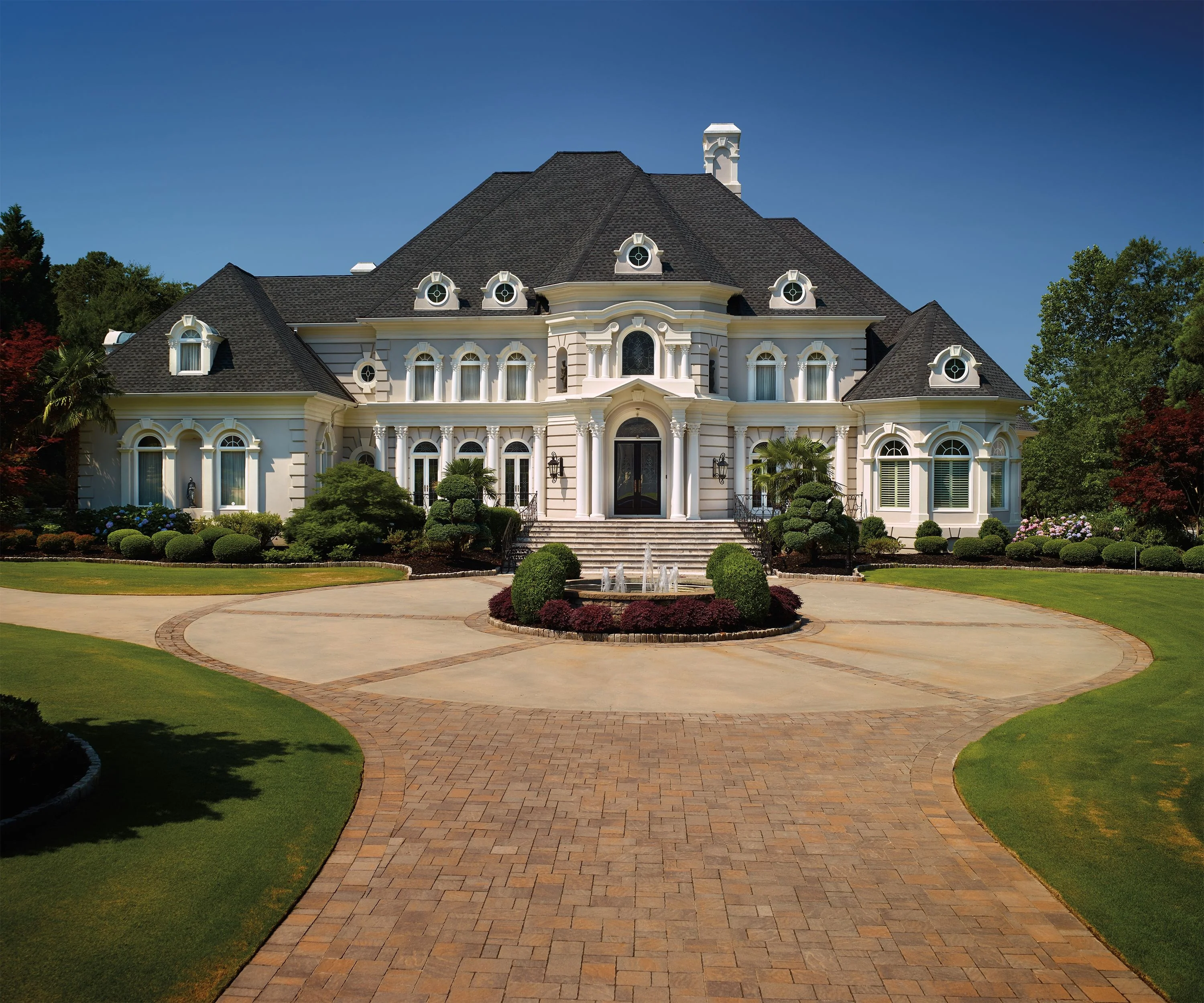 GAF Timberline Ultra HD (UHDZ) Charcoal Architectural Asphalt Roof Shingles, 25 sq ft per Bundle (4 Bundles per Square)